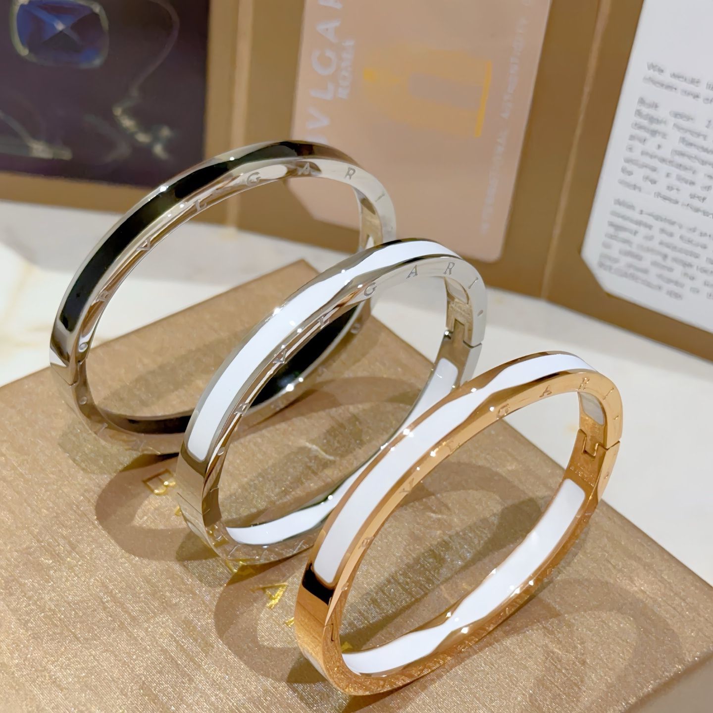 BVLGARI ブレスレット 3色入 ホワイト シルバー ブラック 💎