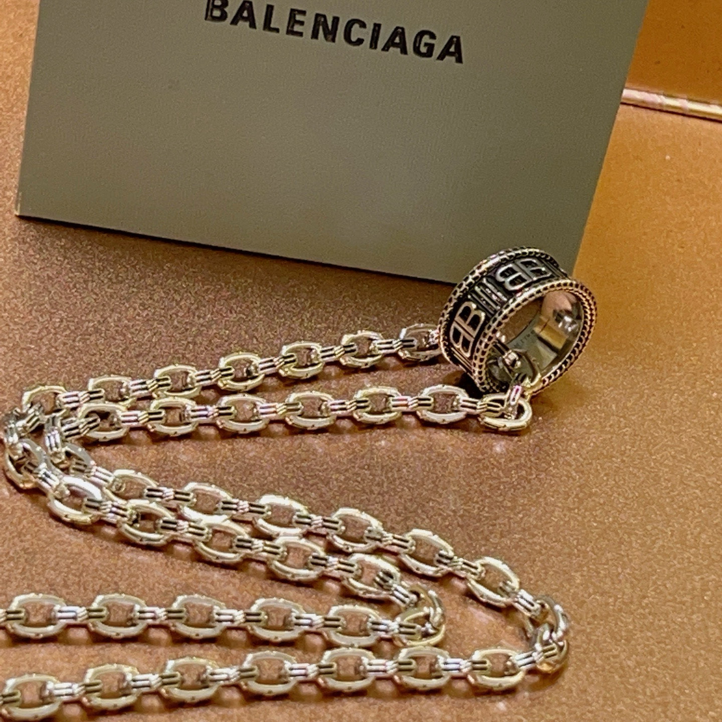 BALENCIAGA ネックレス メンズ ロゴ チェーン 1色入 💎