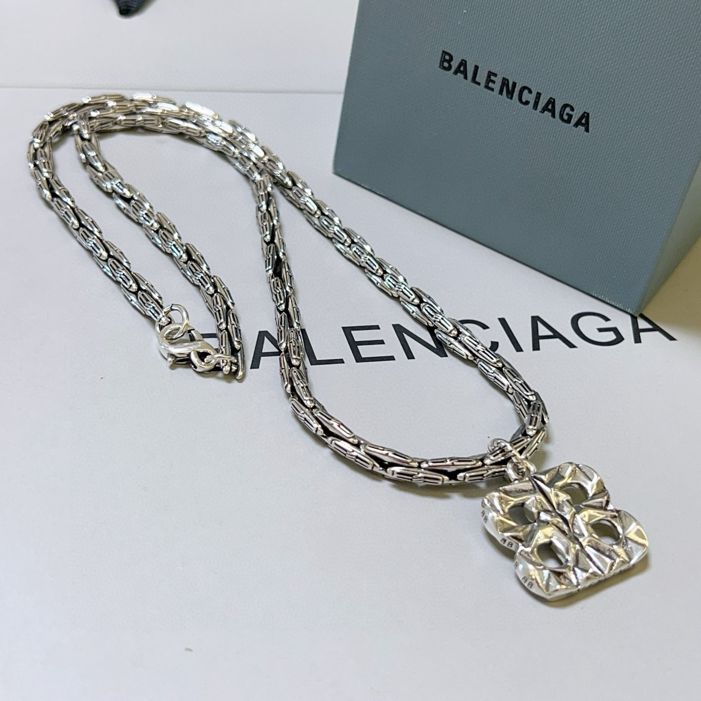 BALENCIAGA ネックレス 8色入 💎