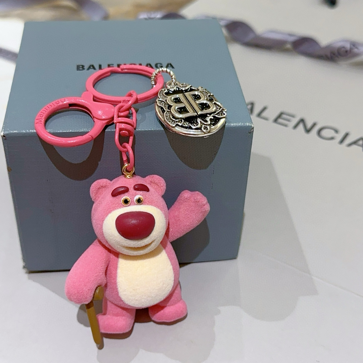 バレンシアガ ピンク ロンリーバード かわいいキーホルダー 2色入 🐻