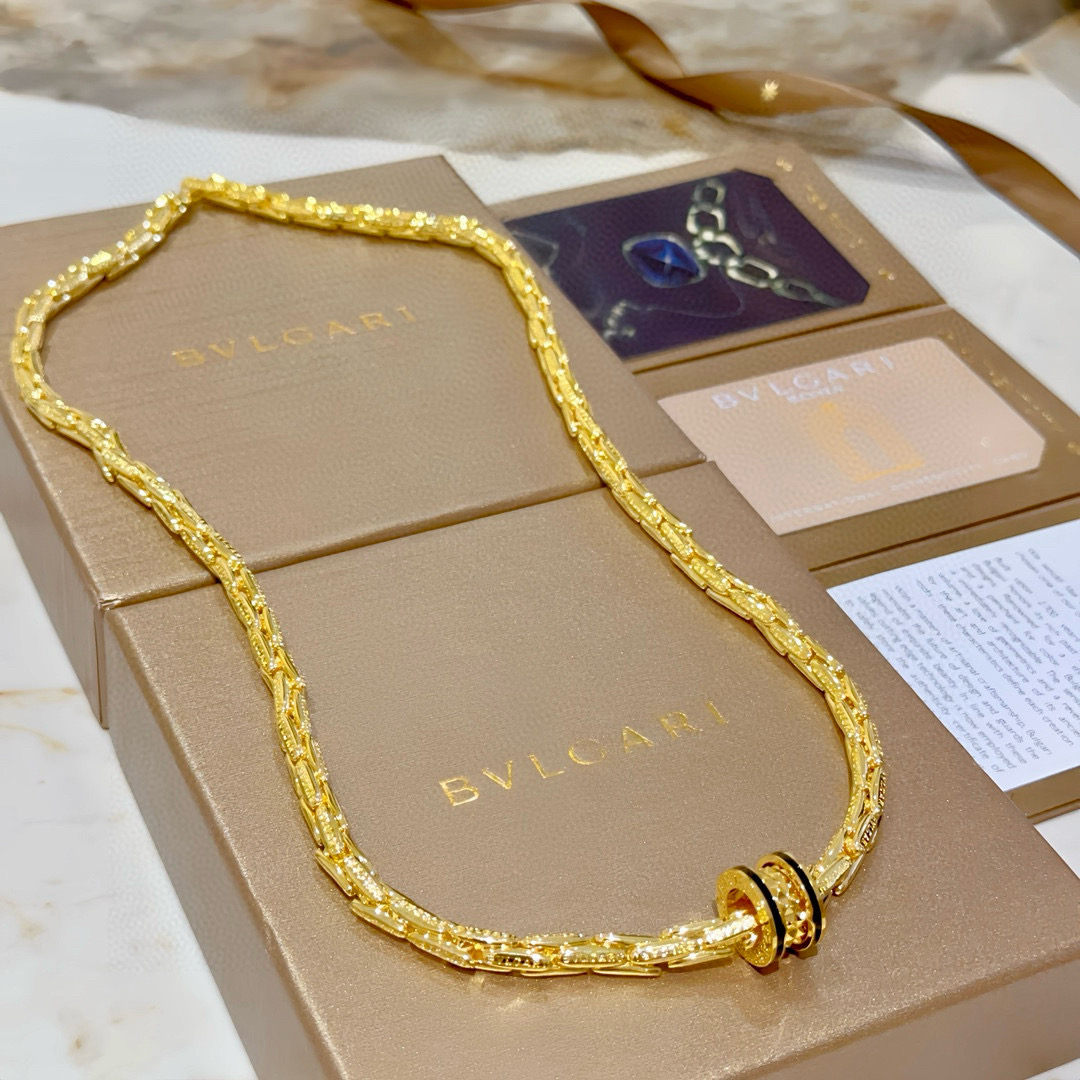 華やかな BVLGARI ネックレス 4色入 💎