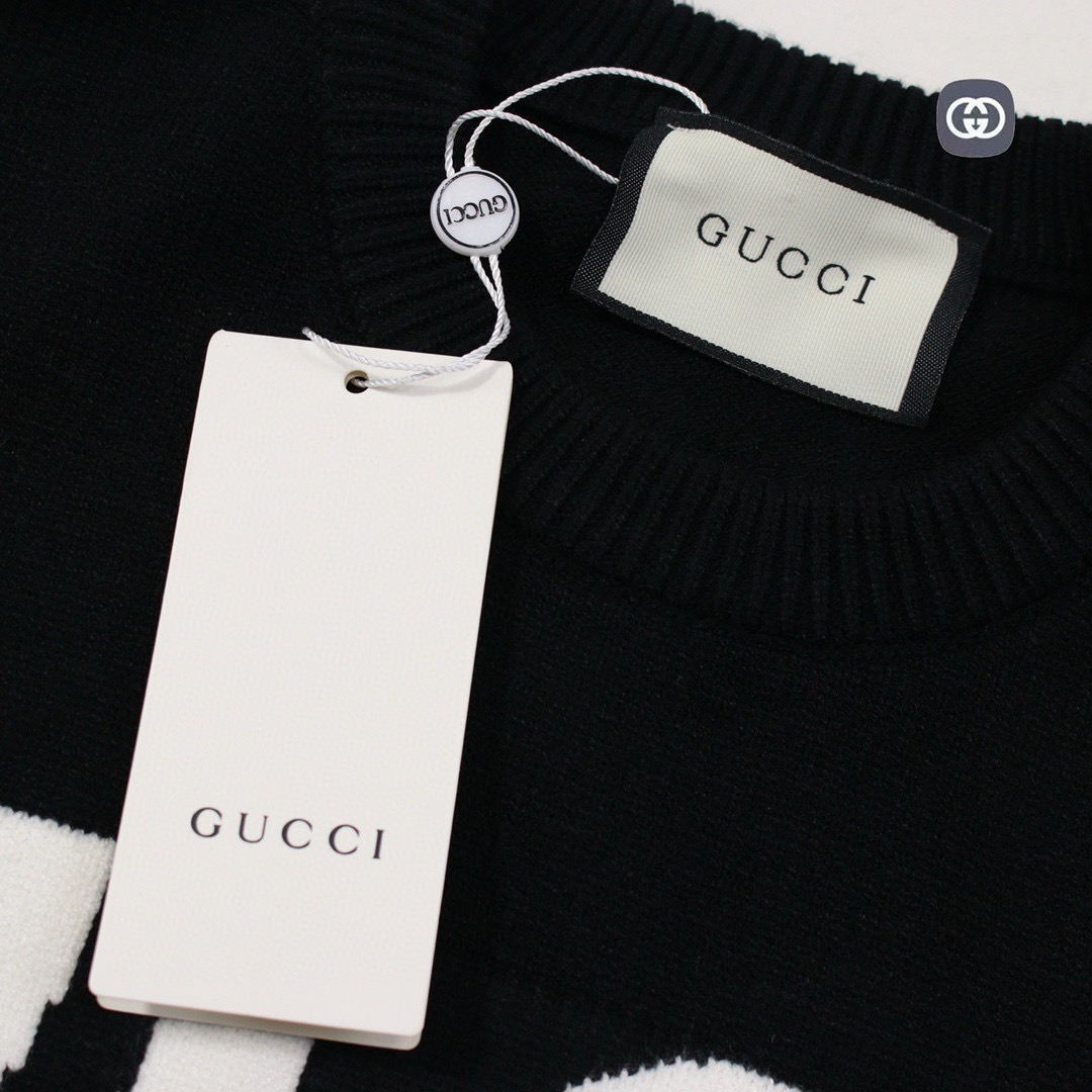 GucciGUCCI ニットセーター ブラック ロゴデザイン 1色 - 画像 7