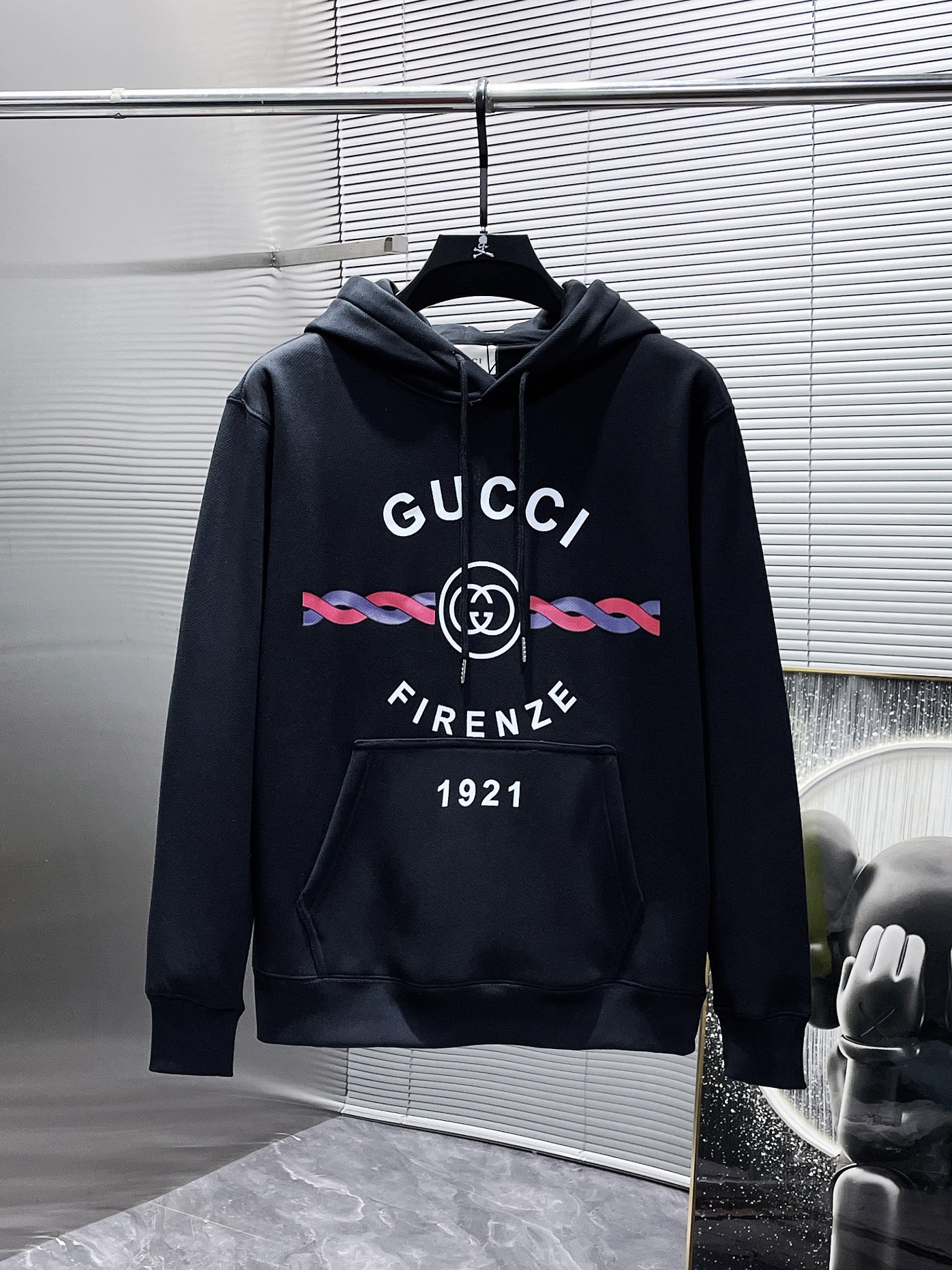 GUCCI ロゴプリント フーディー 2色入