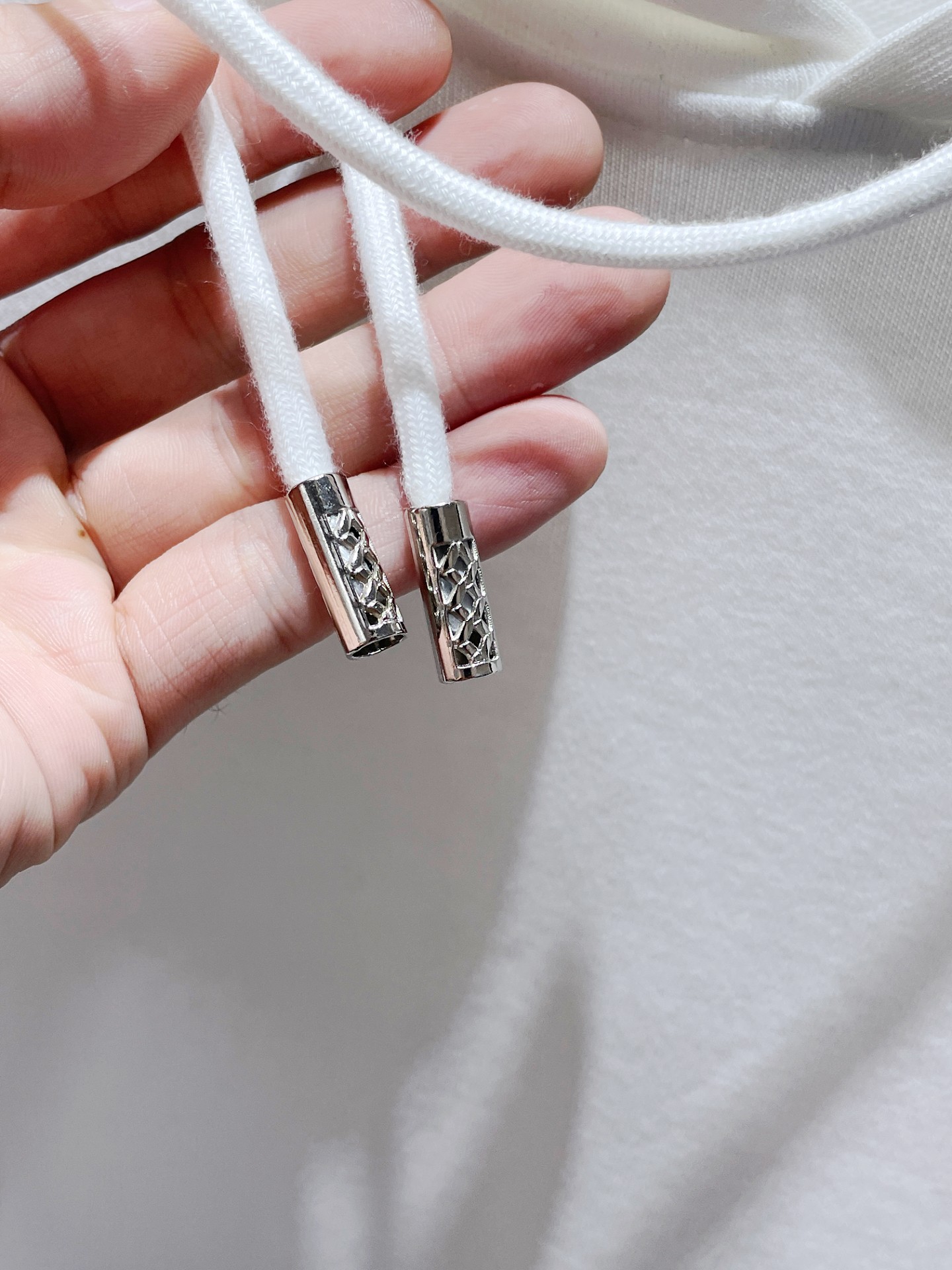 GUCCI メンズ ホットプリント フード付きスウェットシャツ 白 1色入 - 画像 6