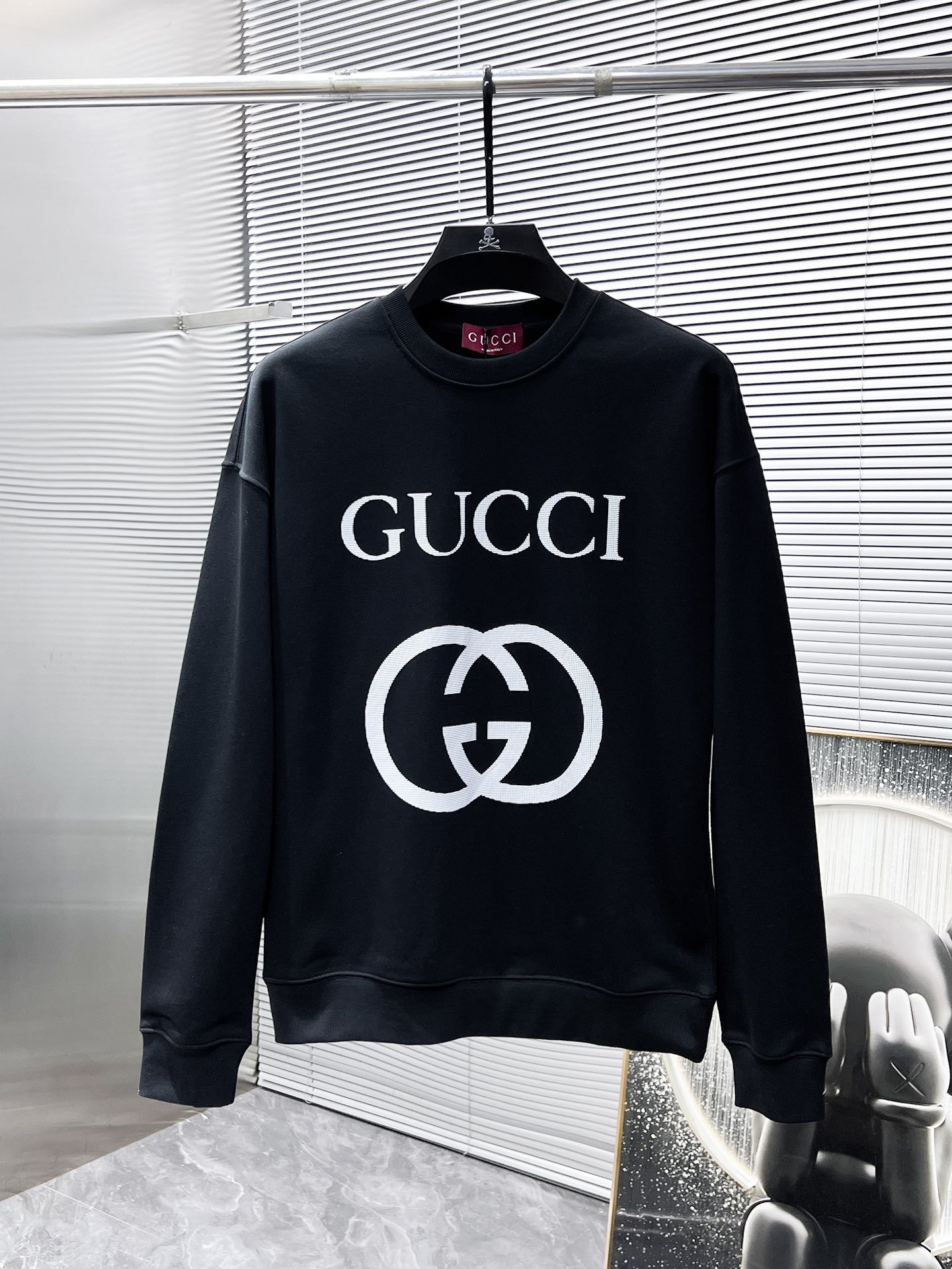 GUCCI ブランド メンズスウェットシャツ 黒 1色