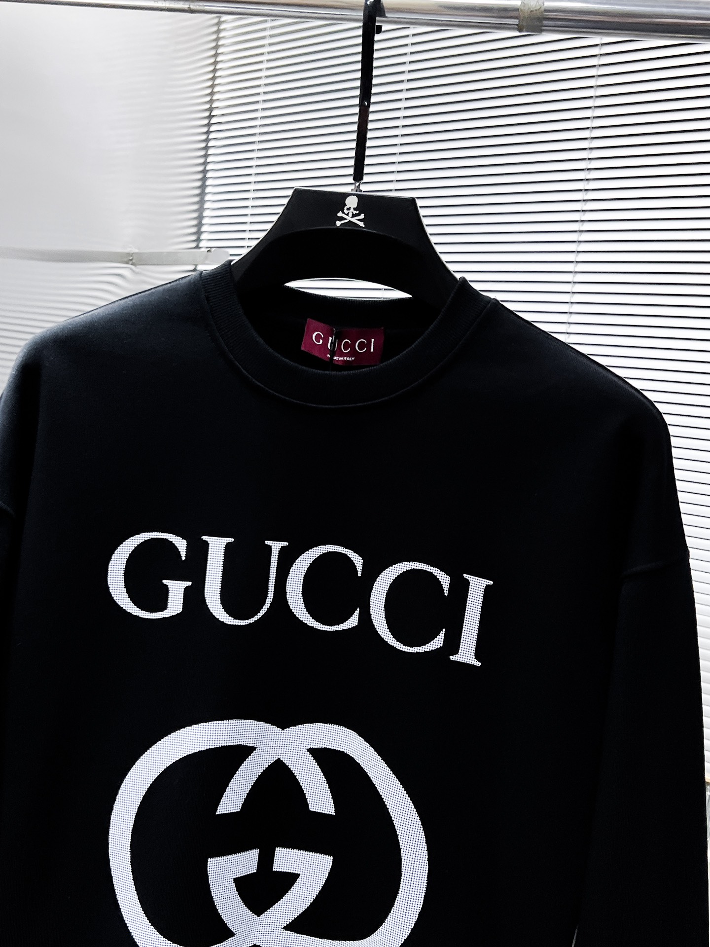 GUCCI ブランド メンズスウェットシャツ 黒 1色 - 画像 3