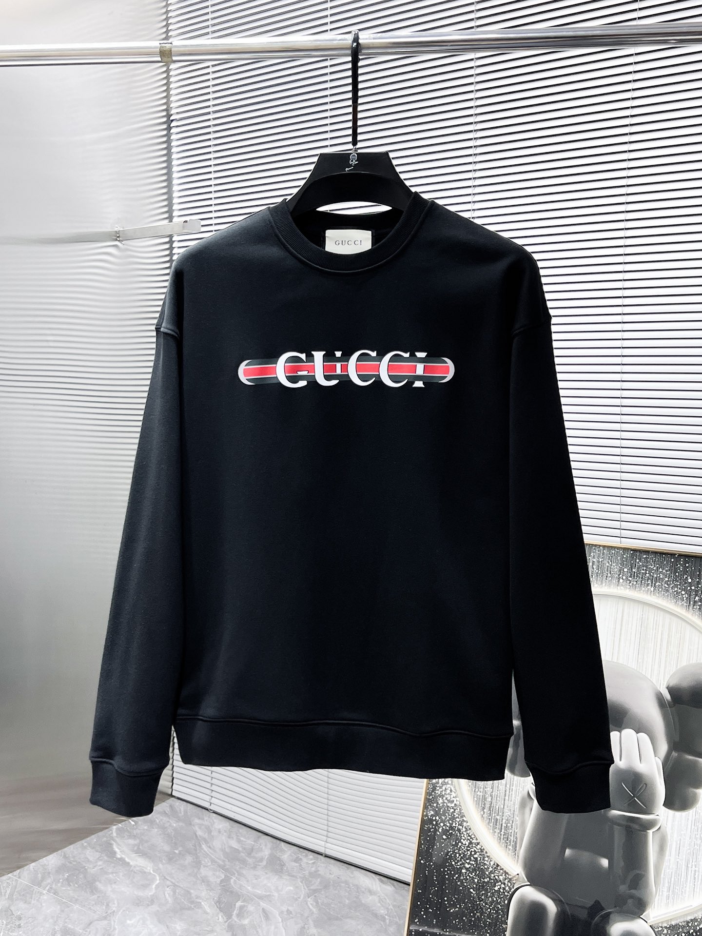 GUCCI ロゴプリントスウェットシャツ 2色入