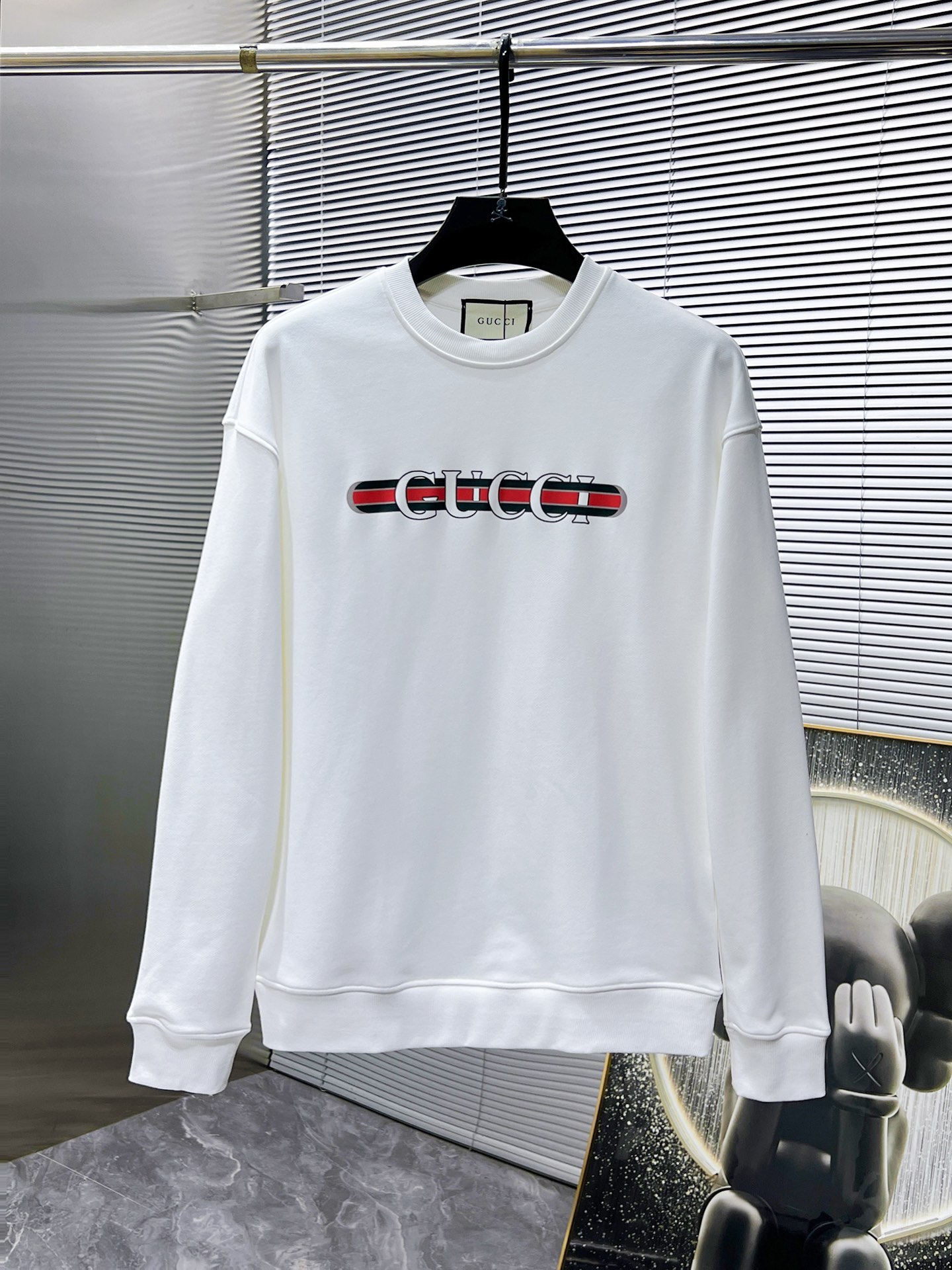 GUCCI ロゴプリントスウェットシャツ 2色入 - 画像 2