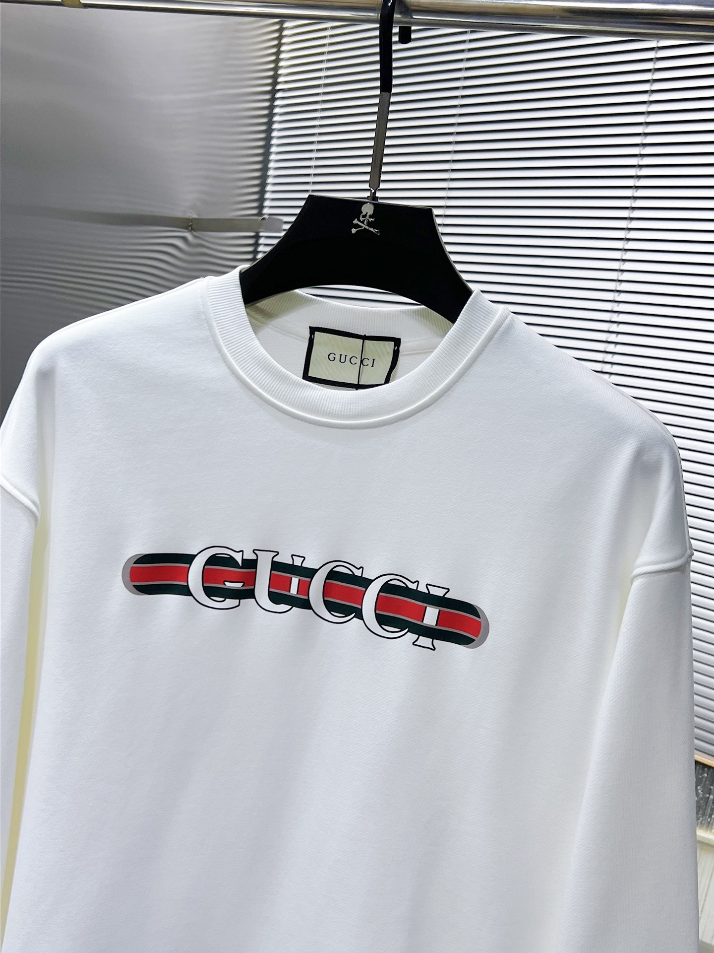 GUCCI ロゴプリントスウェットシャツ 2色入 - 画像 4