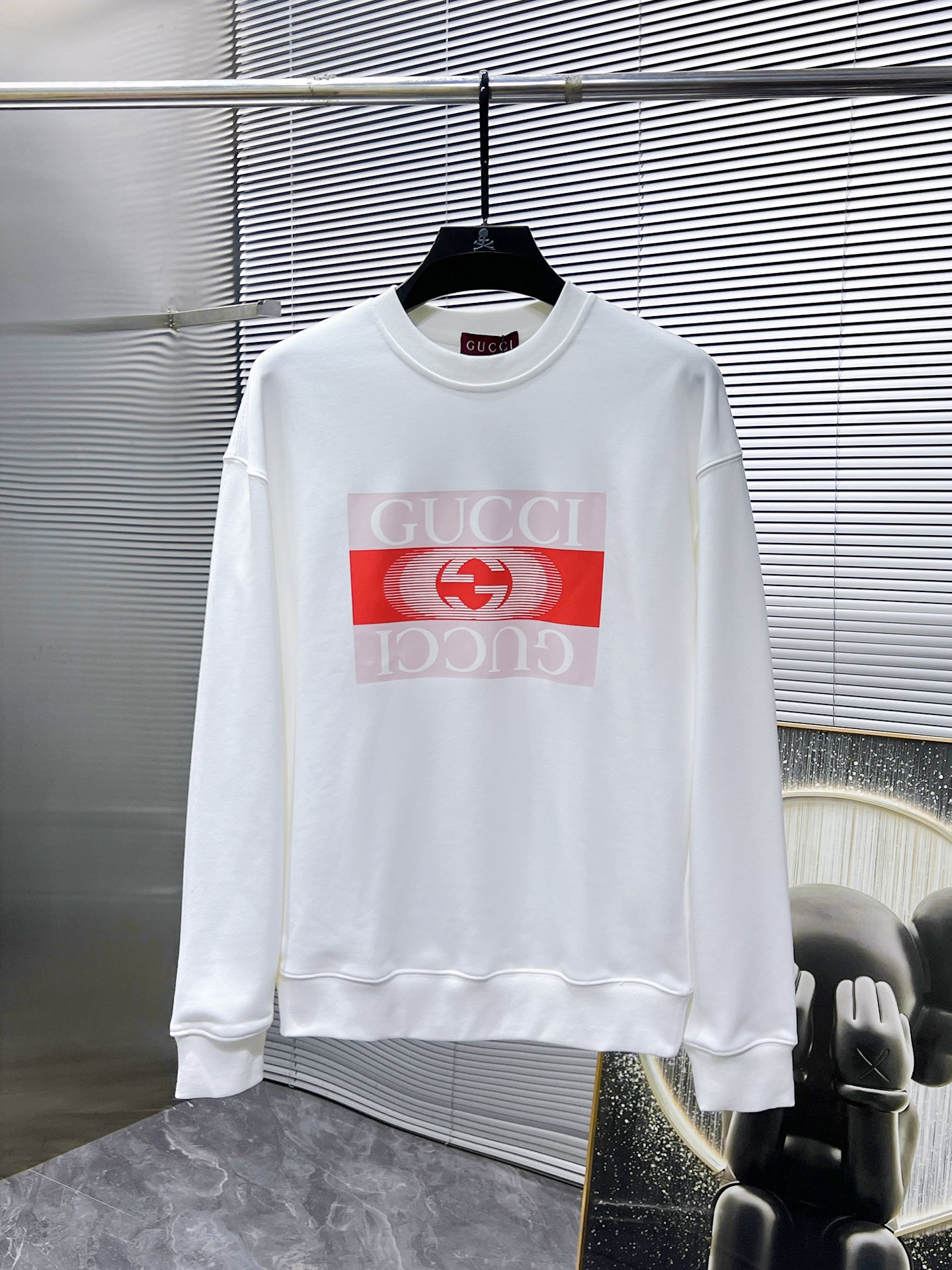 GUCCI ロゴプリントスウェットシャツ 2色入 - 画像 2