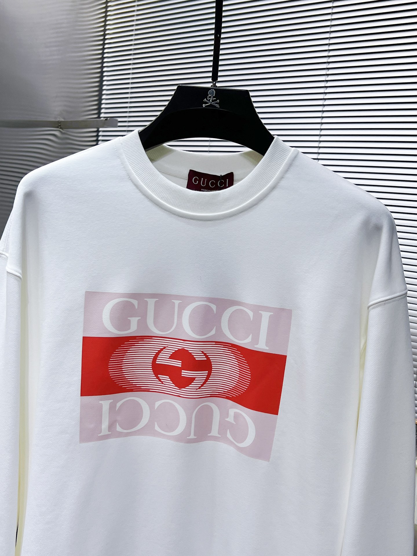 GUCCI ロゴプリントスウェットシャツ 2色入 - 画像 4