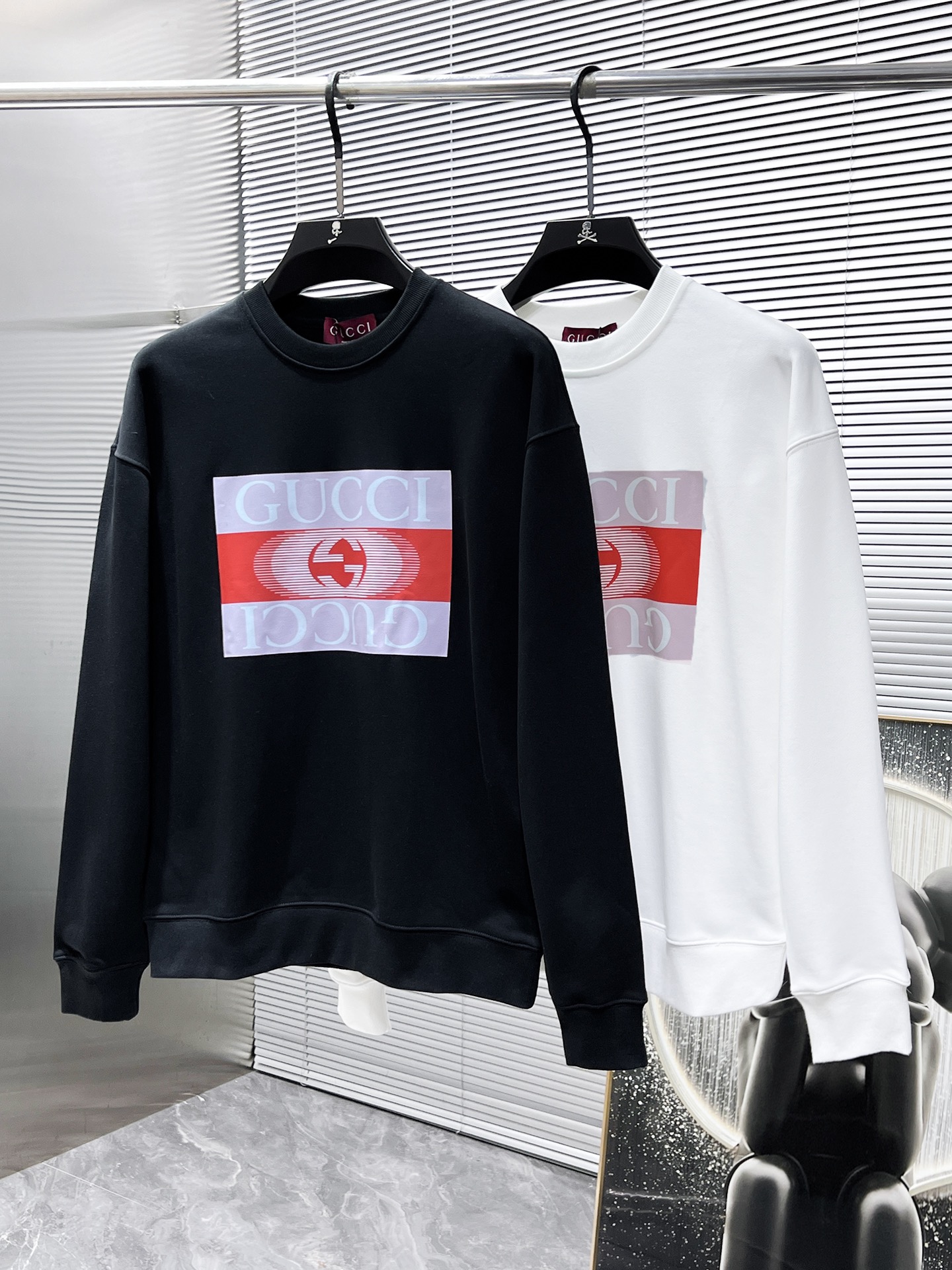 GUCCI ロゴプリントスウェットシャツ 2色入 - 画像 9