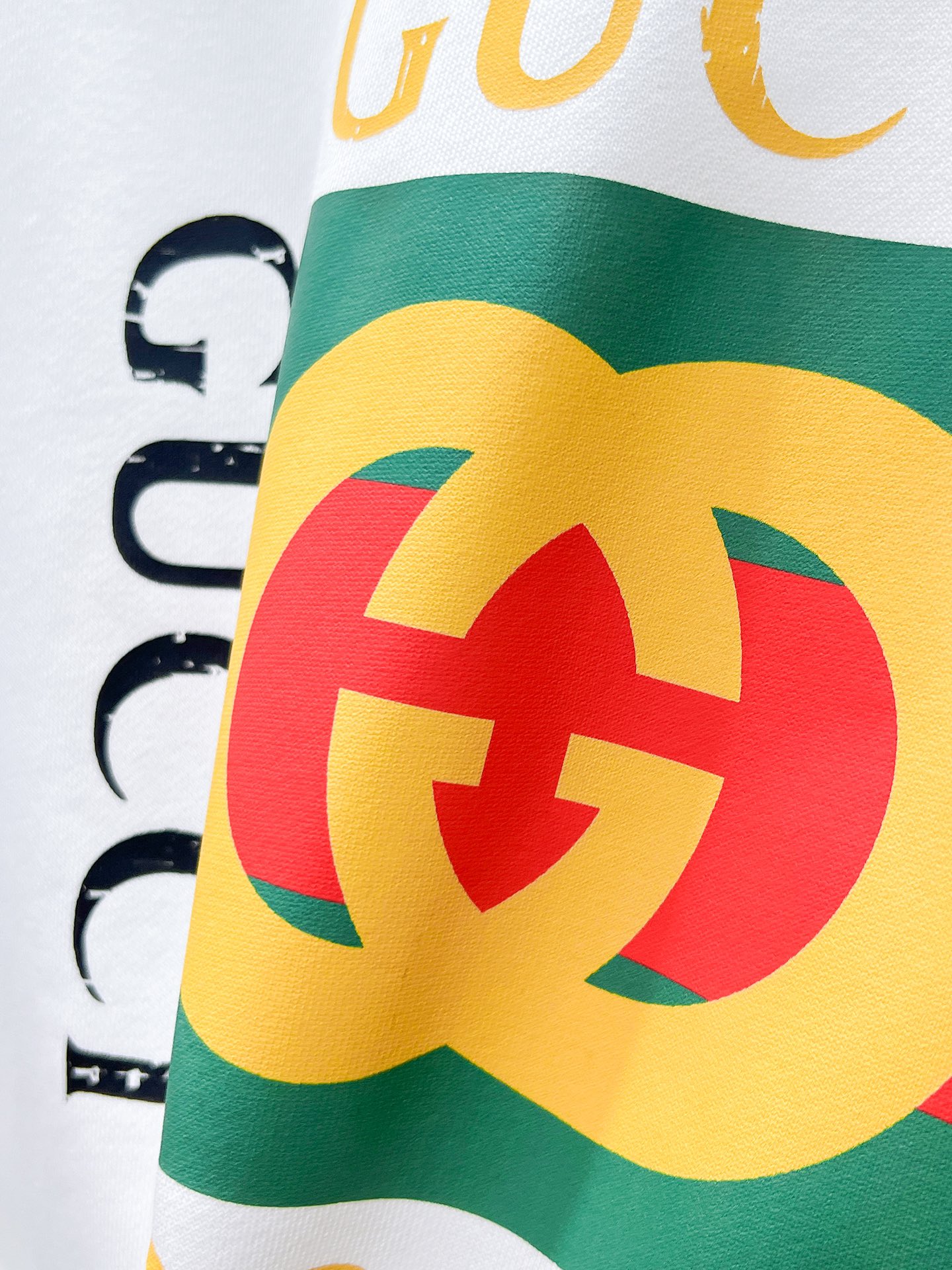 GUCCI ロゴプリント スウェットシャツ 2色入 - 画像 5
