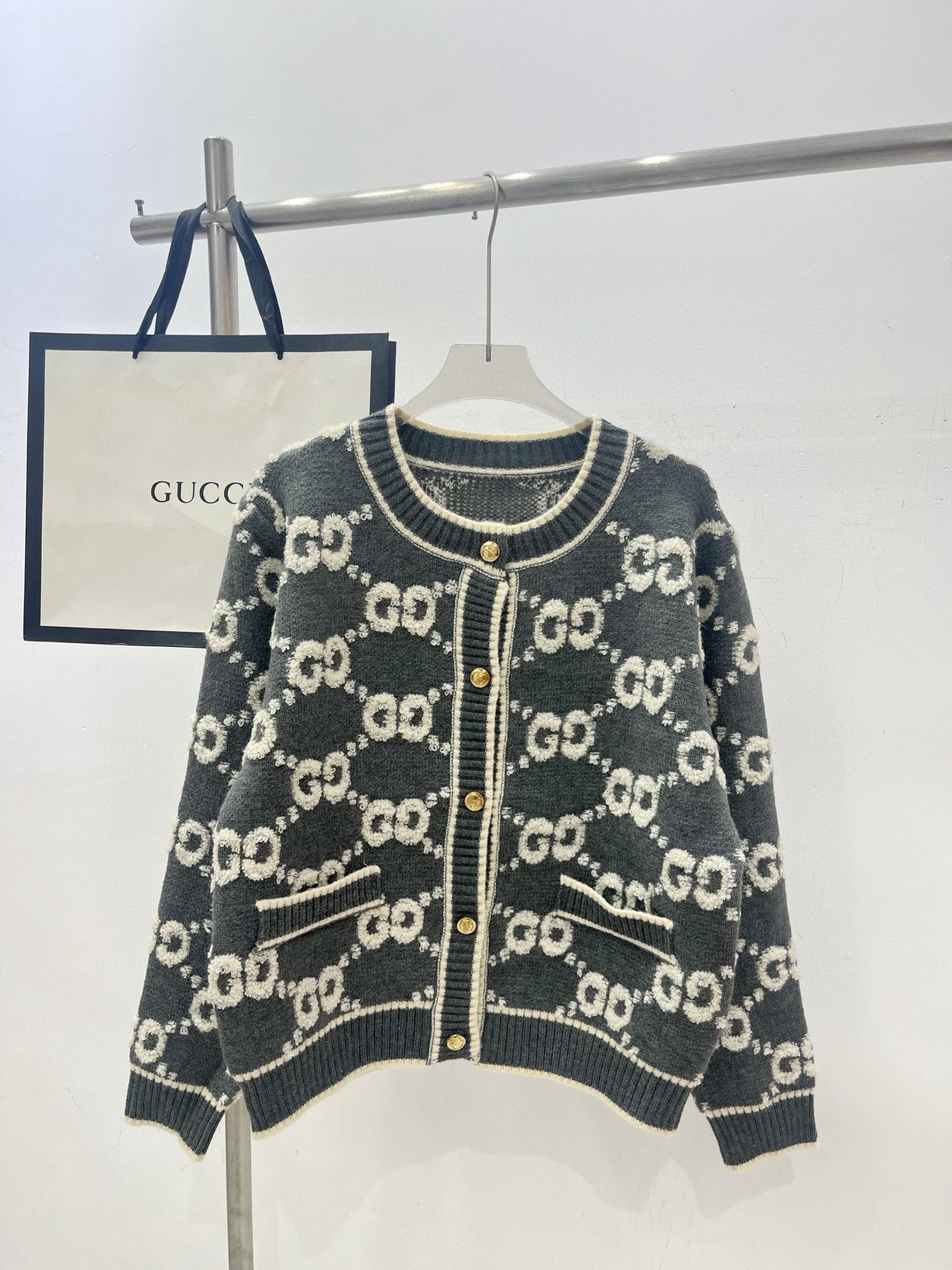 GUCCI ニットカーディガン 6色入 5枚組 レディース - 画像 5