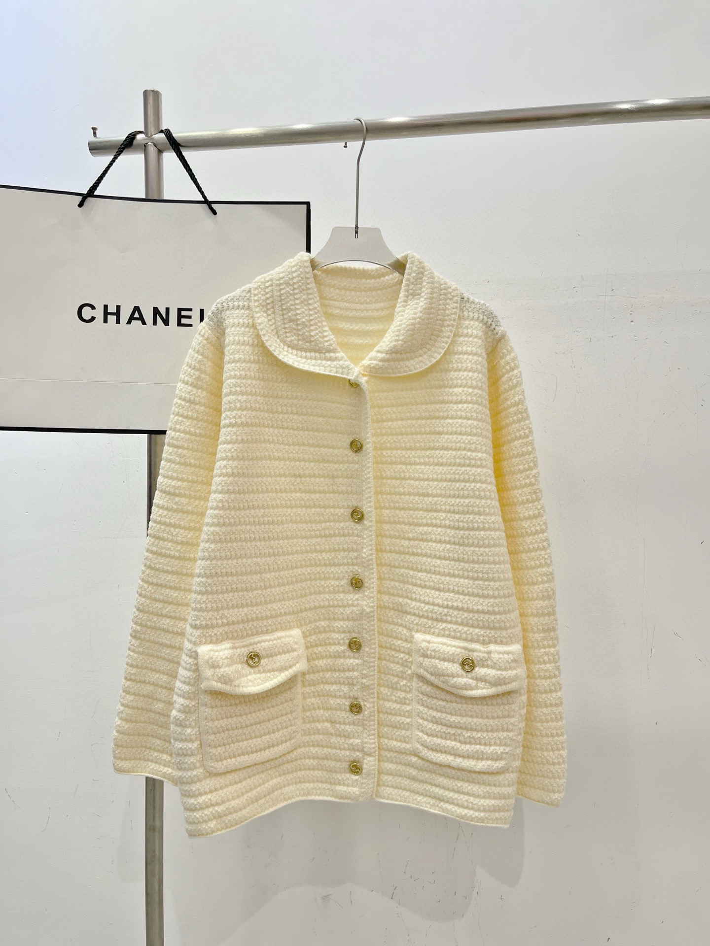 GUCCI ニットカーディガン レディース クルーネック 1色 - 画像 3