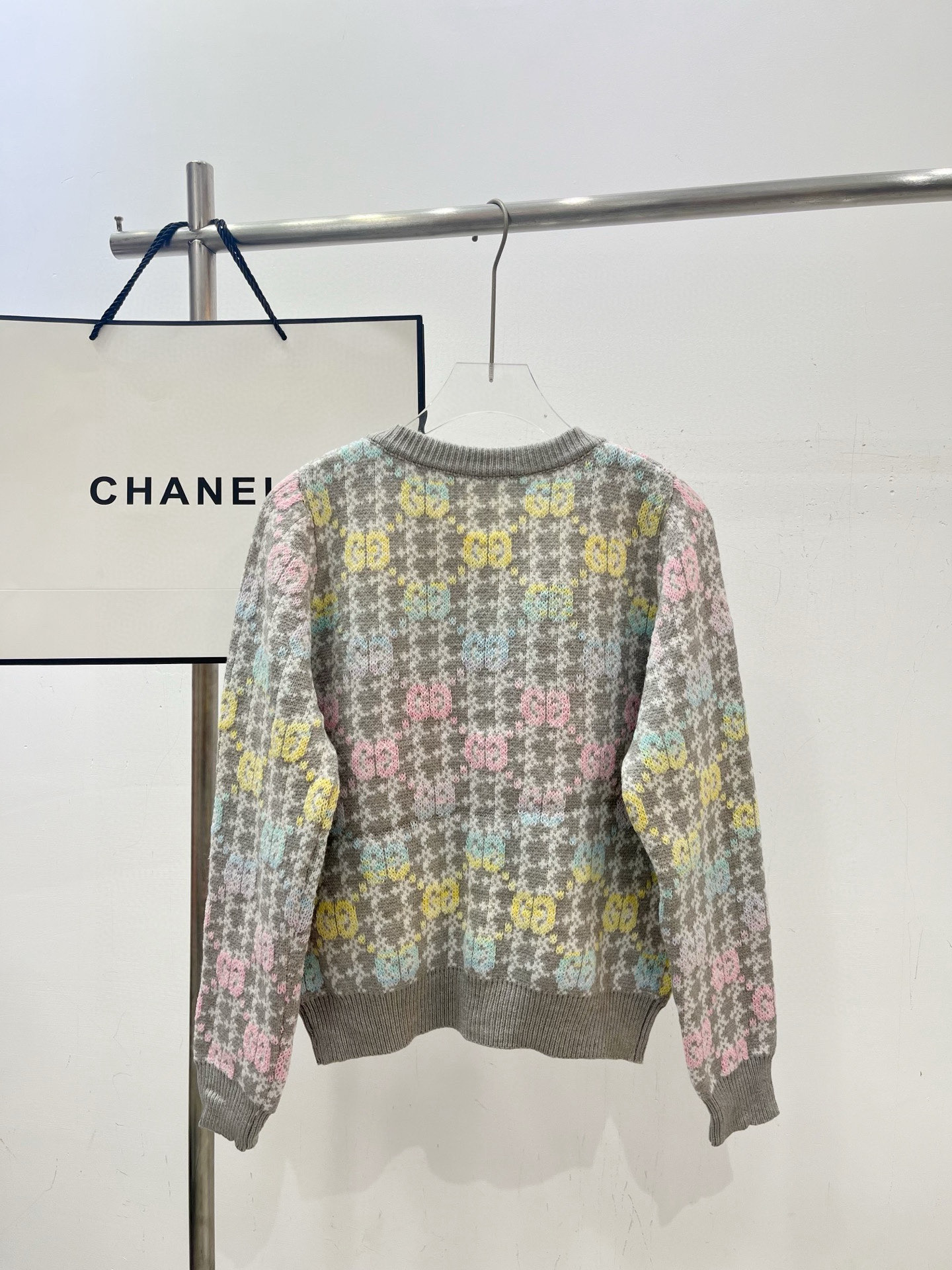 GUCCI レディース カーディガン ミックスカラーデザイン 3色入 - 画像 2
