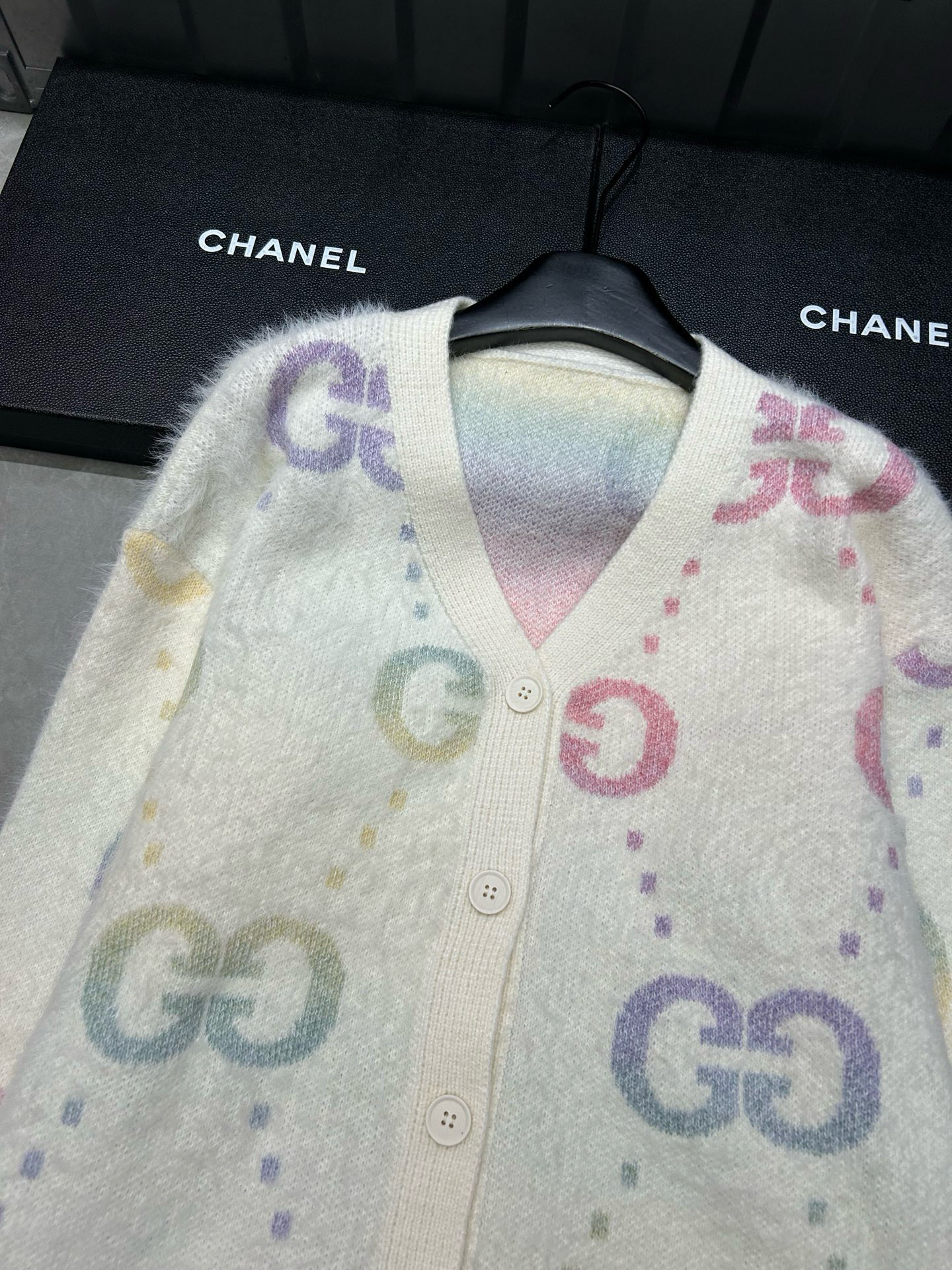 GUCCI ファッションカーディガン 2色入 - 画像 4