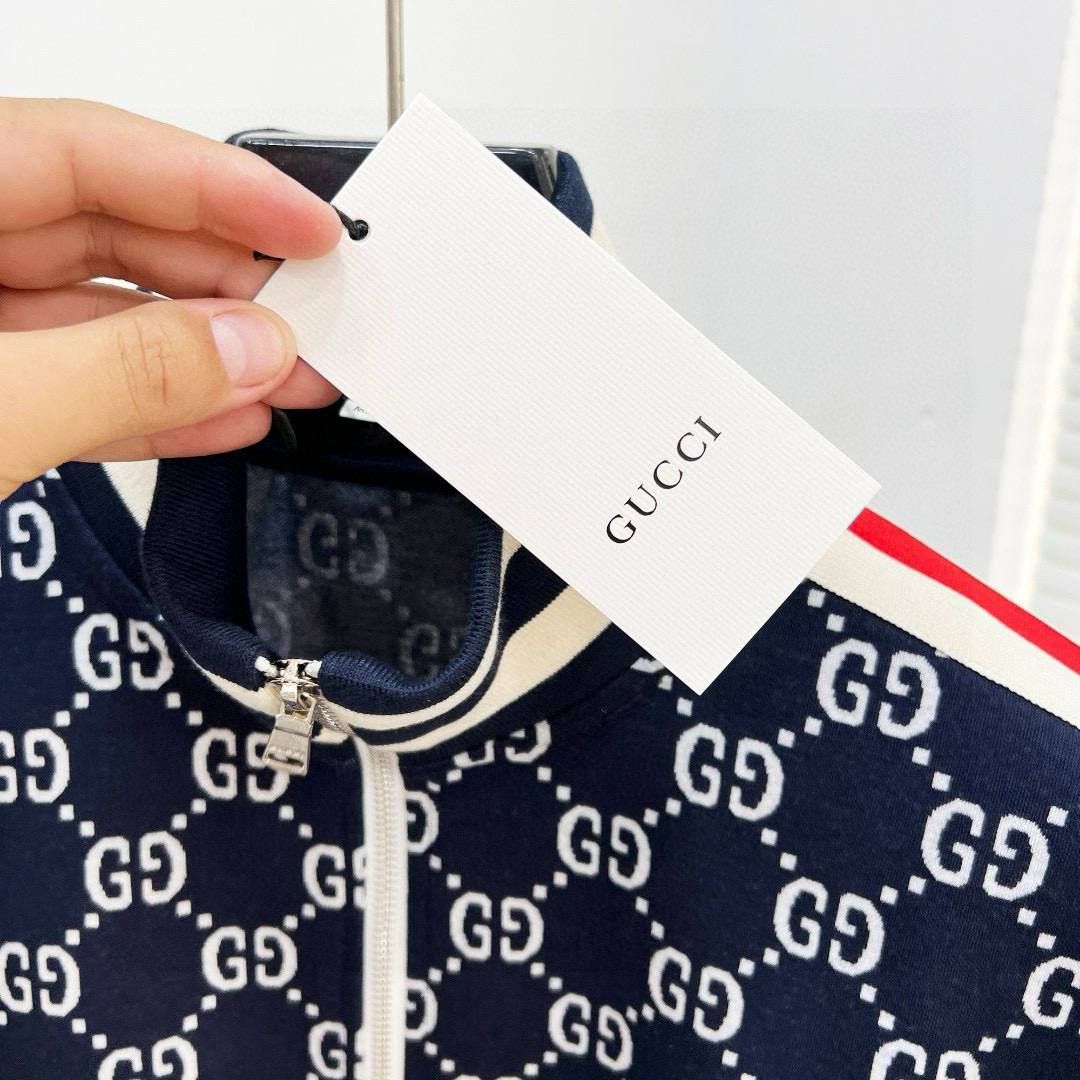 GUCCI メンズ トラックジャケット ブルーレッドライン 刺繍ロゴ 4色入 - 画像 6