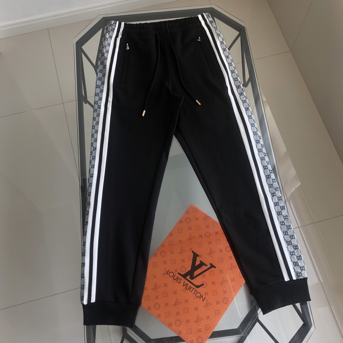 GUCCI スウェットパンツ ブラック 2色入