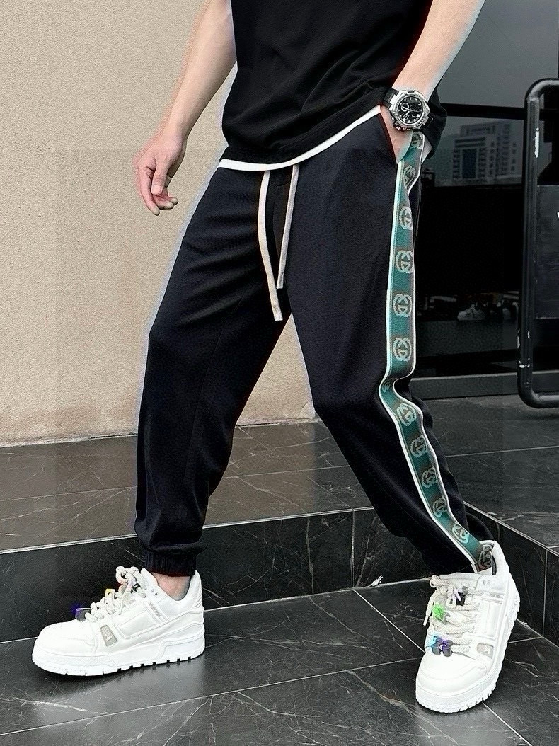 GUCCI メンズ トラックパンツ 黒 ネイビー 2色入 - 画像 3