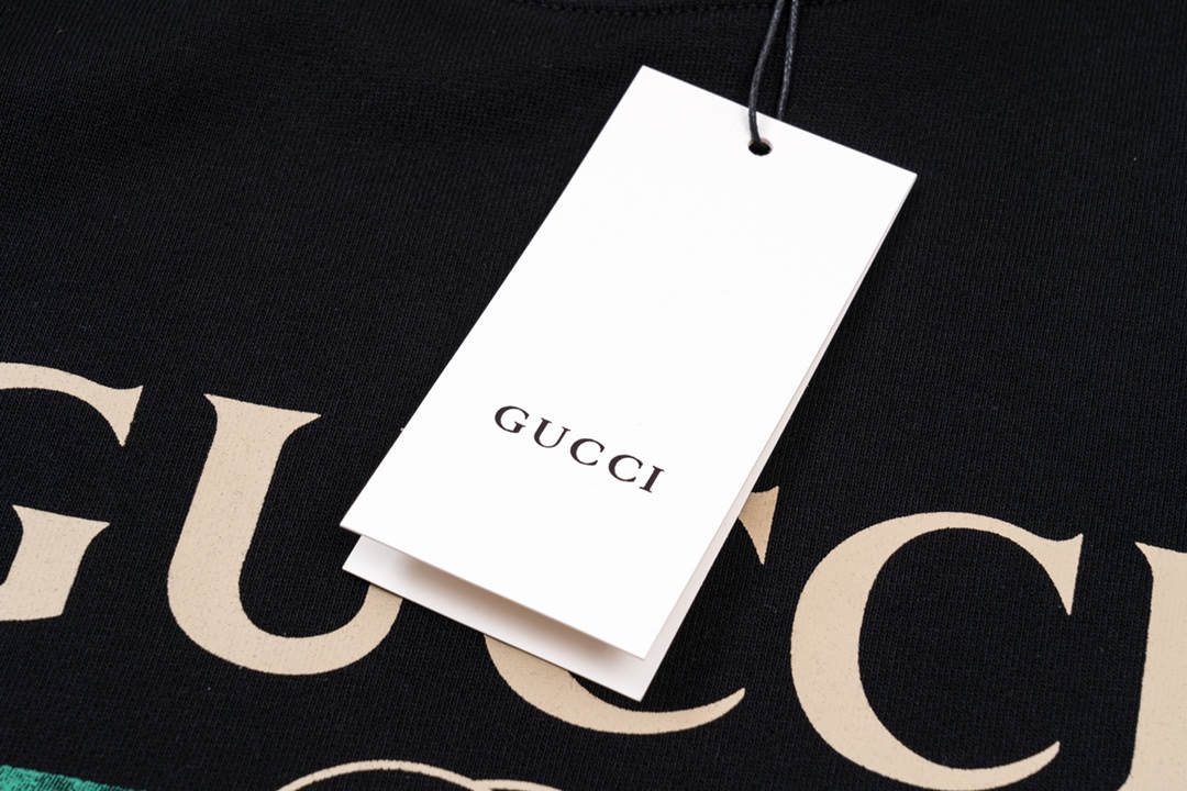 GUCCI ロゴ パーカー 黒 1色入 - 画像 3