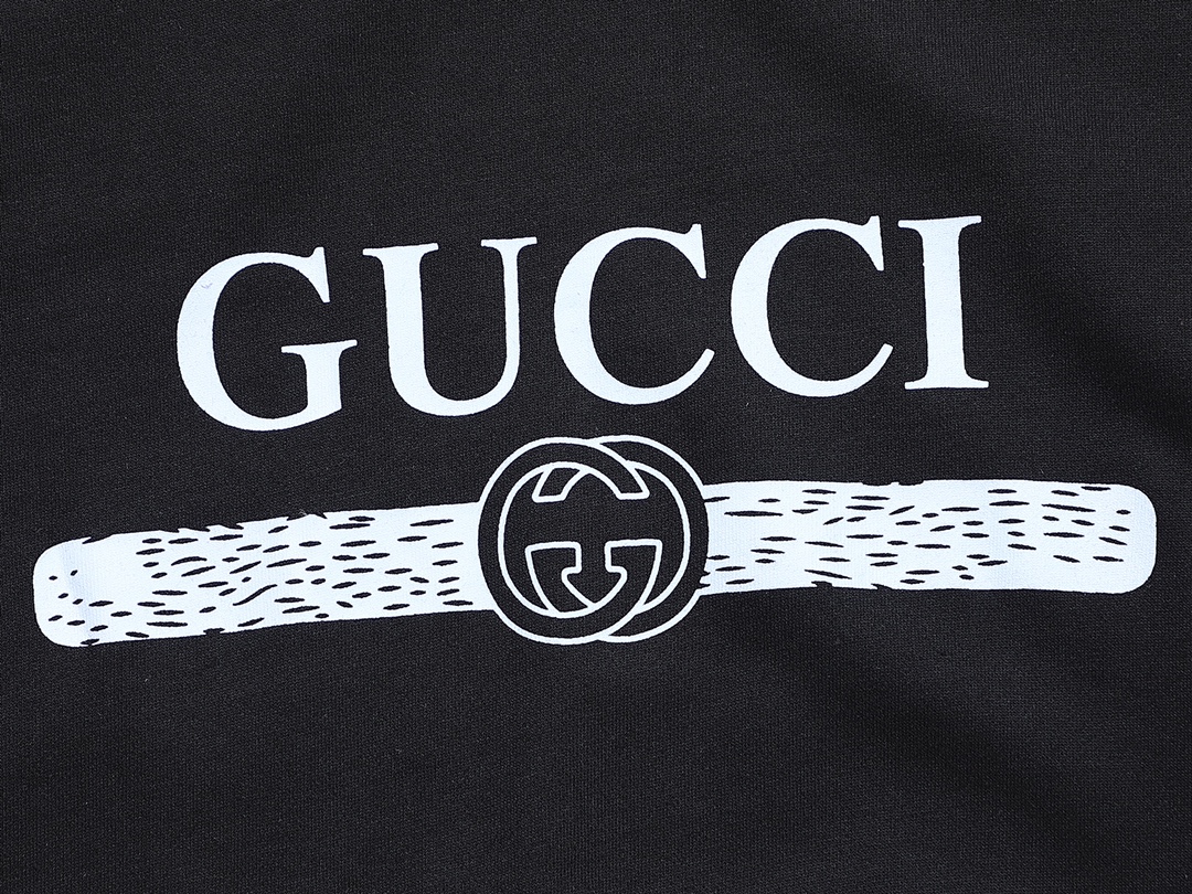 GUCCI ロゴスウェットシャツ 黒 1色 - 画像 6