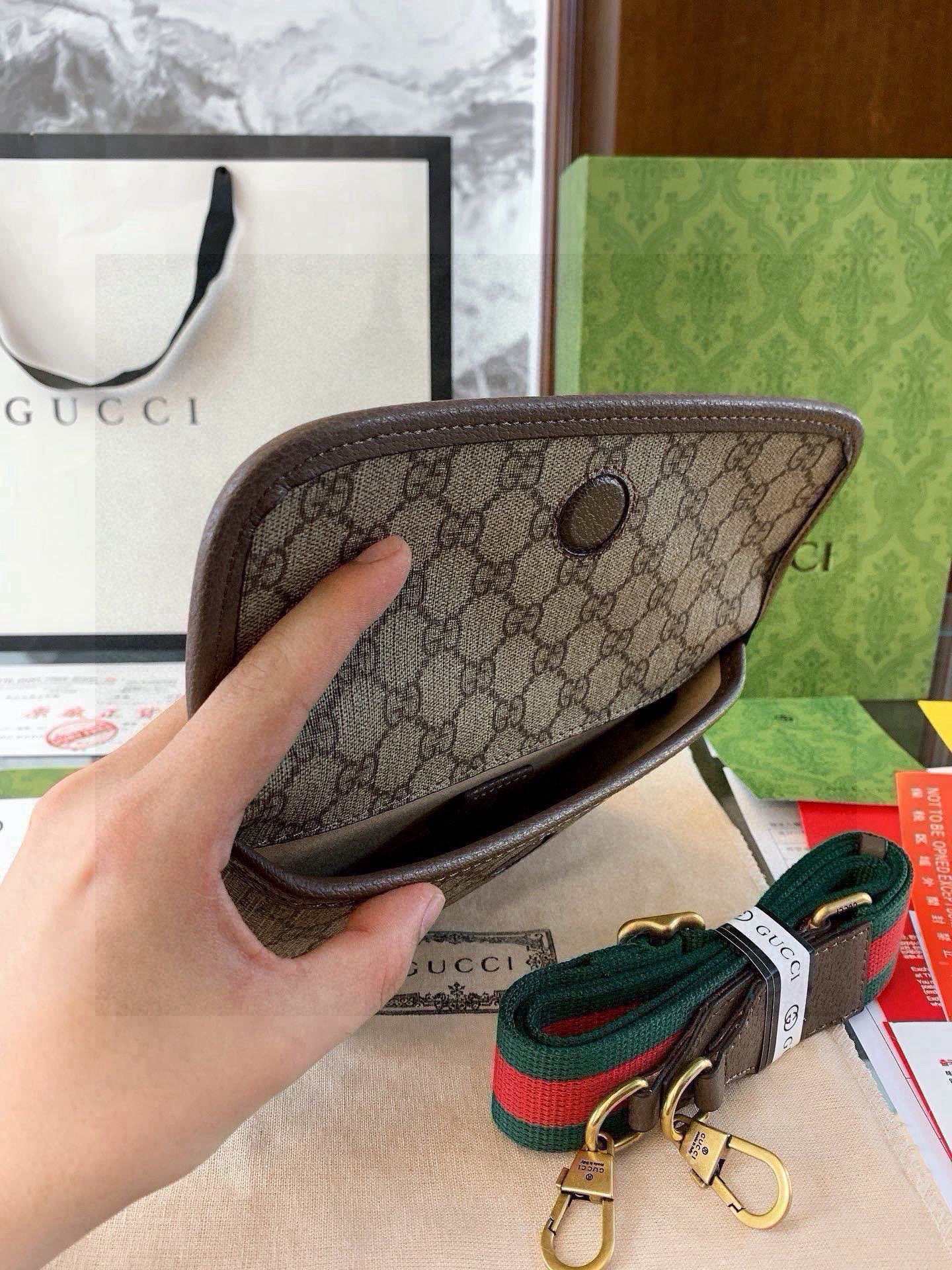 GUCCI ベルトポーチ 2色入 2023秋冬新作 - 画像 9