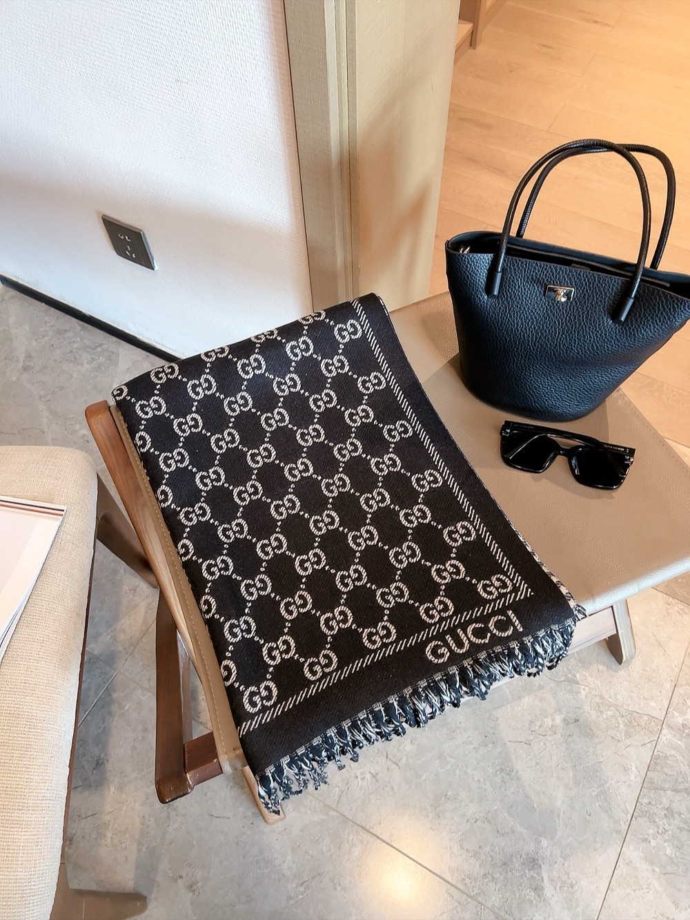 GUCCI マフラー ブラック 2色入 - 画像 4