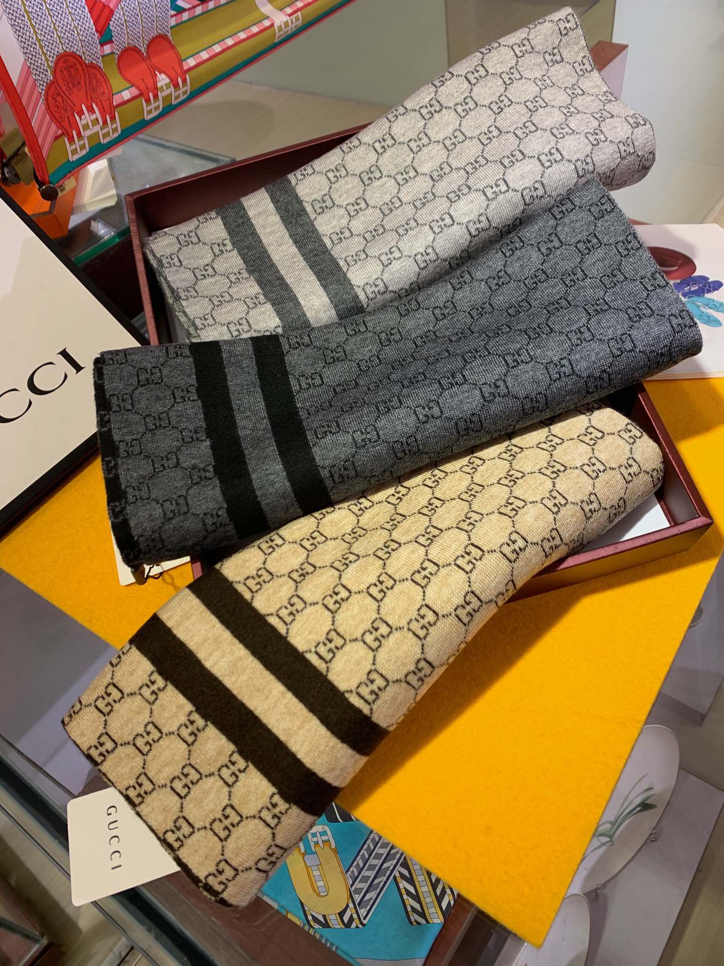 GUCCI スカーフ 3色入 メンズ レディース 保温 - 画像 2
