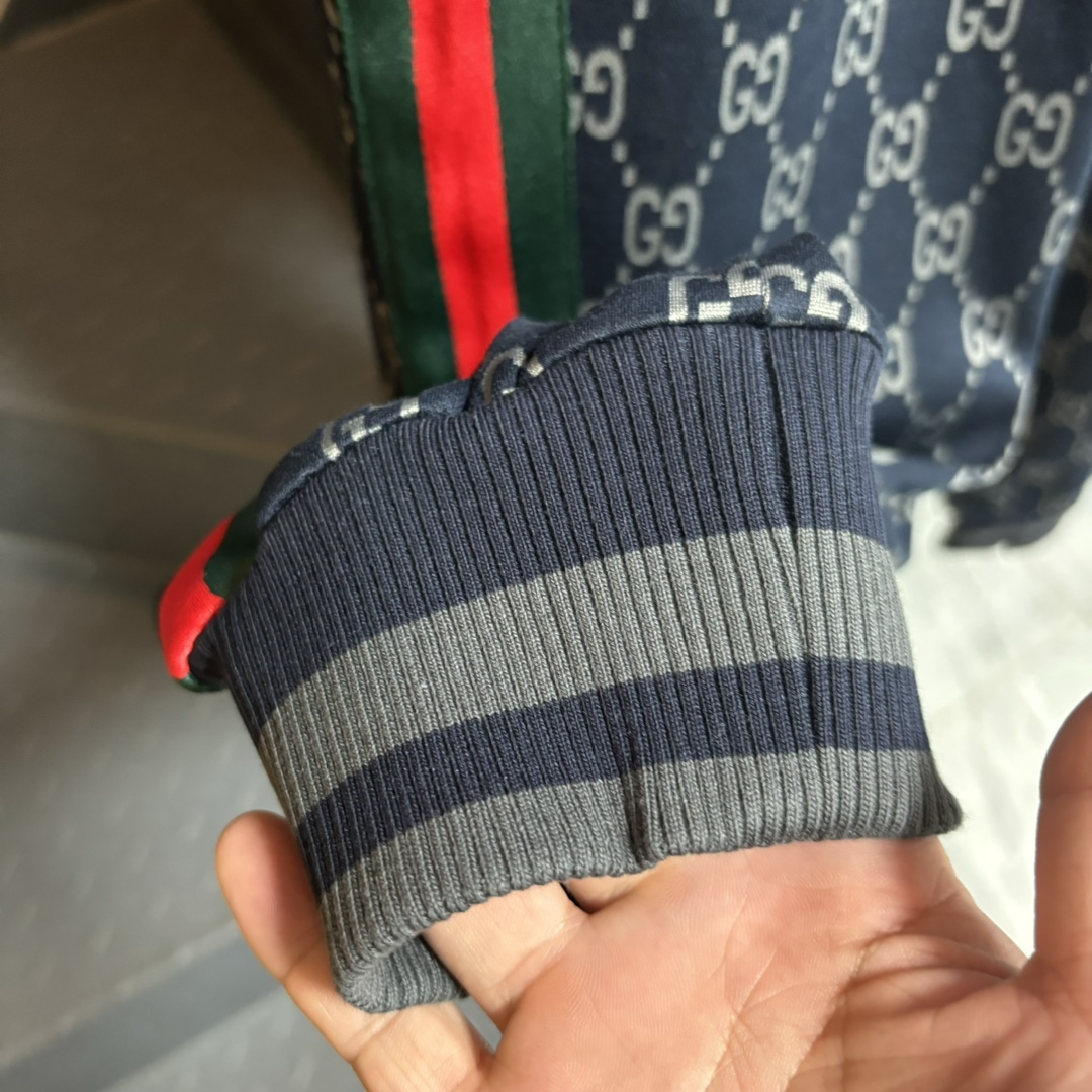 GUCCI メンズ ロゴ トラックパンツ ブルー 1色入 - 画像 9
