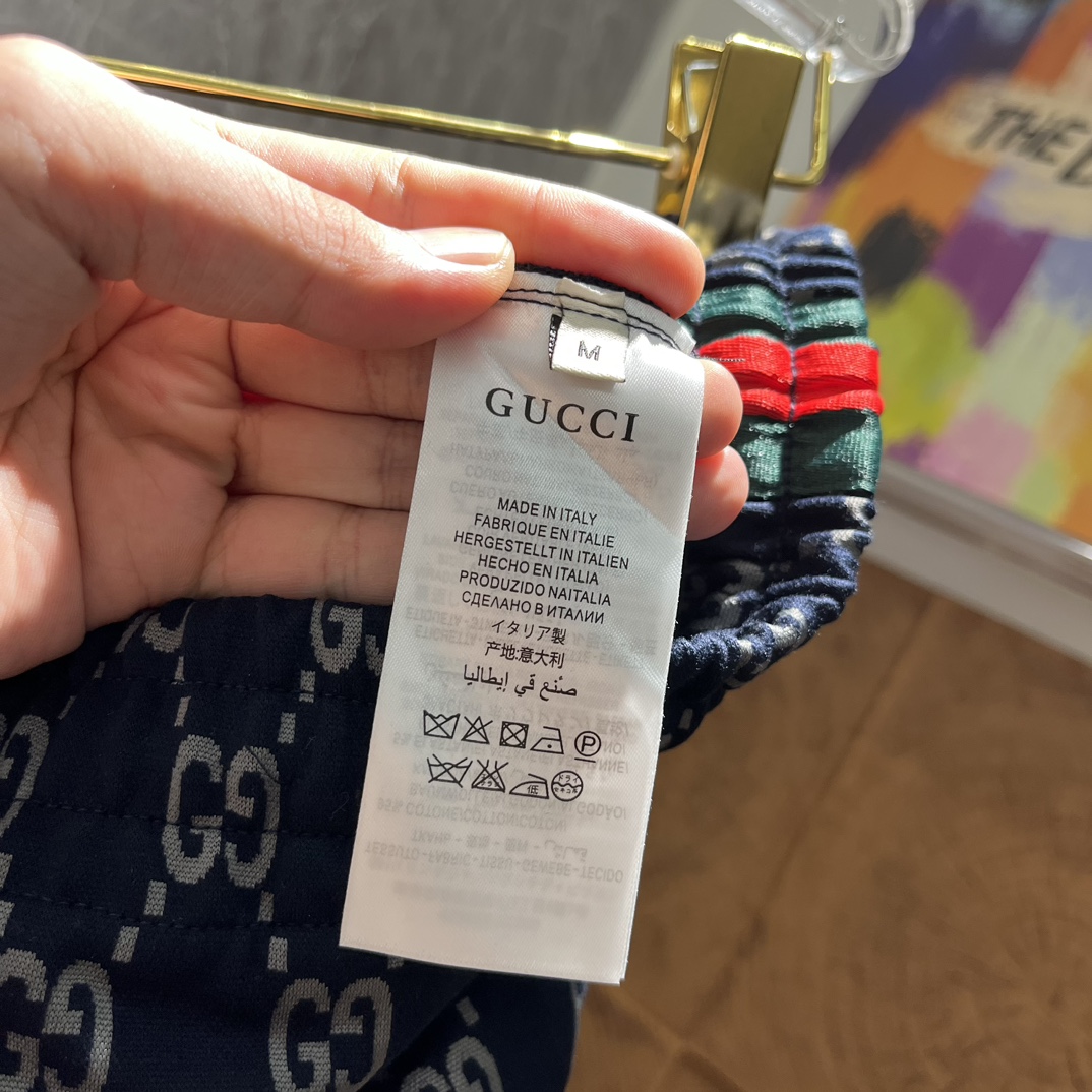 GUCCI パンツ 2色入 メンズ レギンス ダークネイビー レッド、グリーンストライプ - 画像 7
