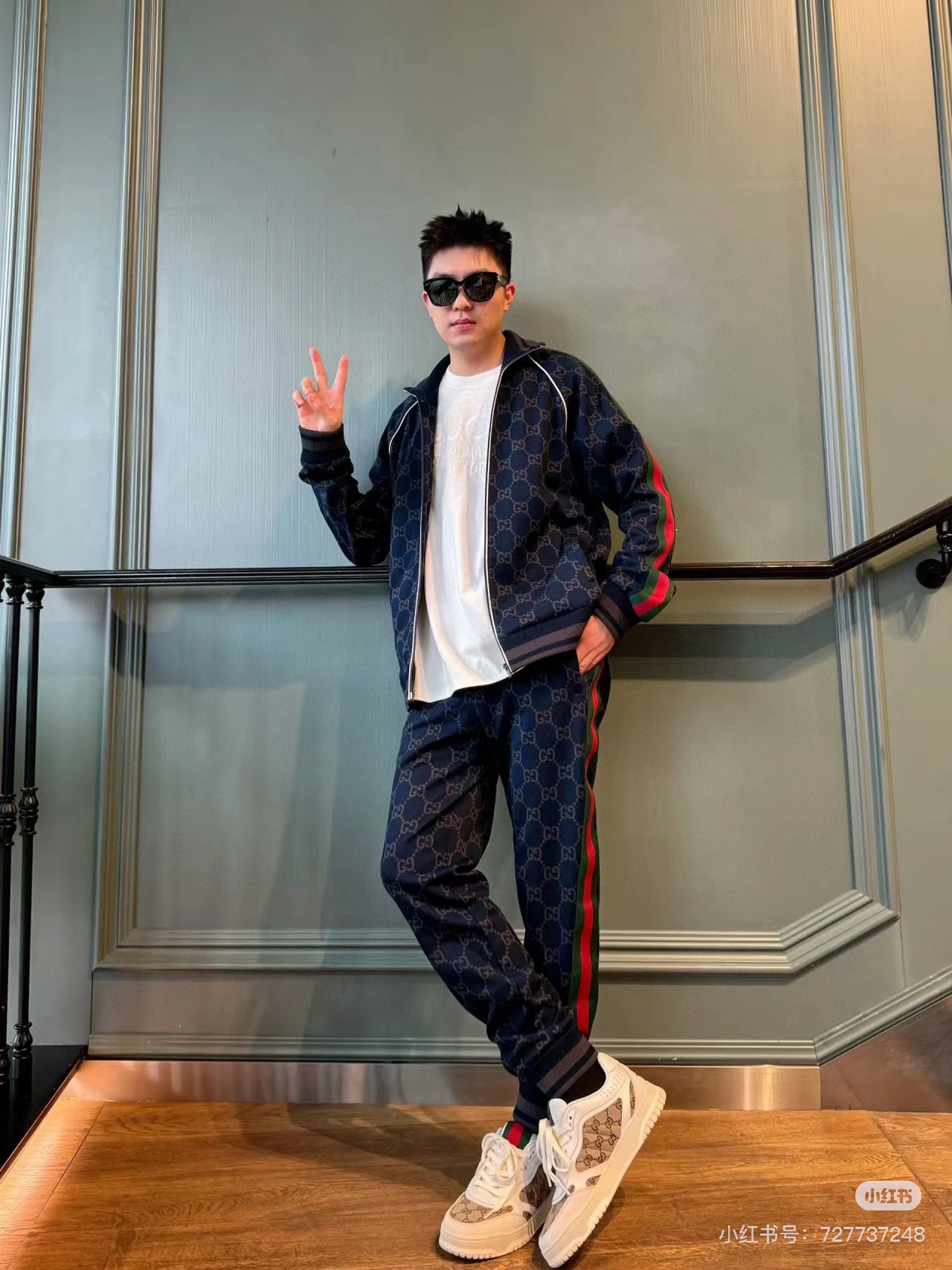 GUCCI ジョガーパンツ グラフィック柄 ネイビー 1色入 - 画像 5