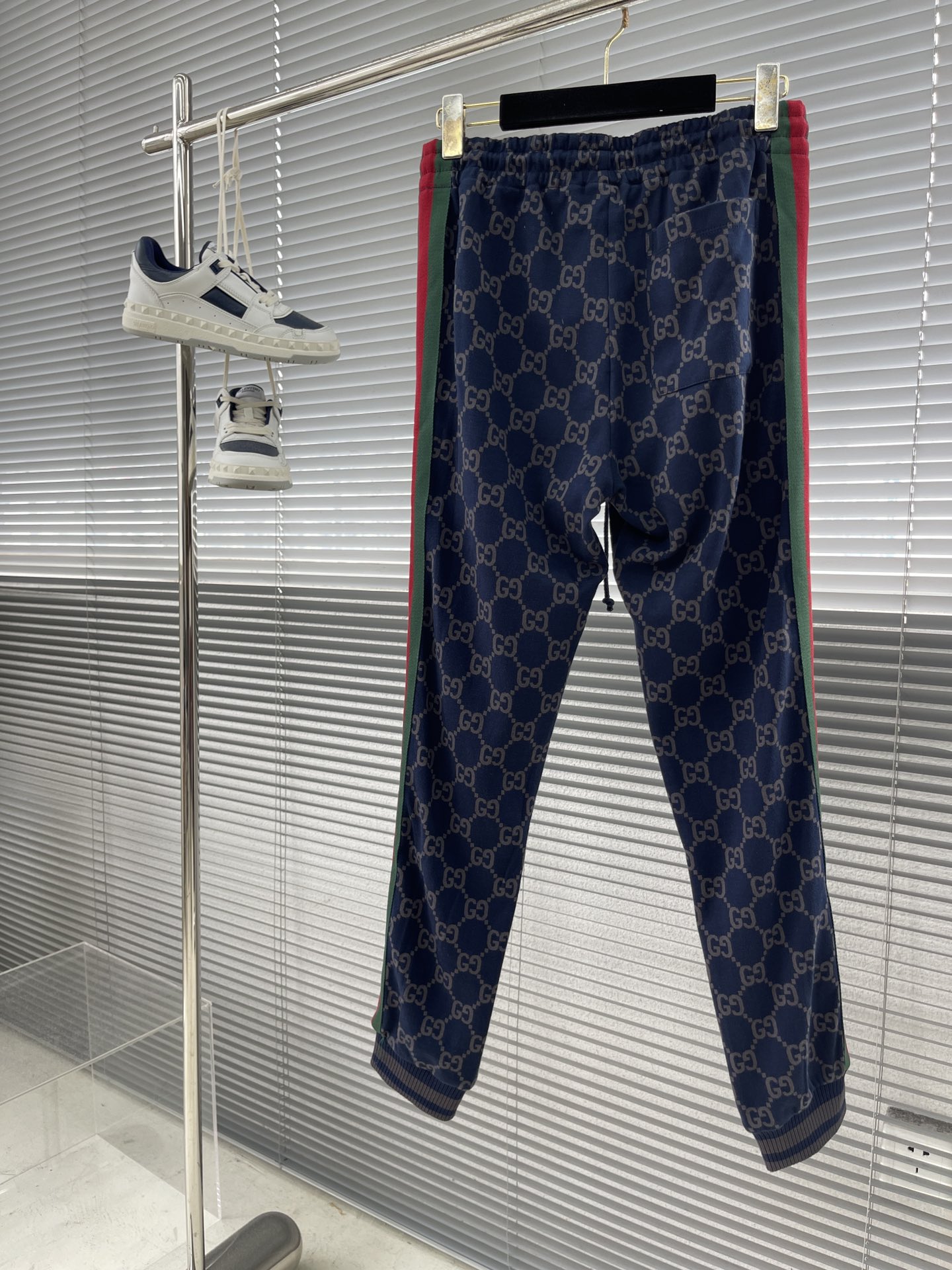 GUCCI パンツ ブルーレッドグリーンストライプ 1色入 - 画像 2