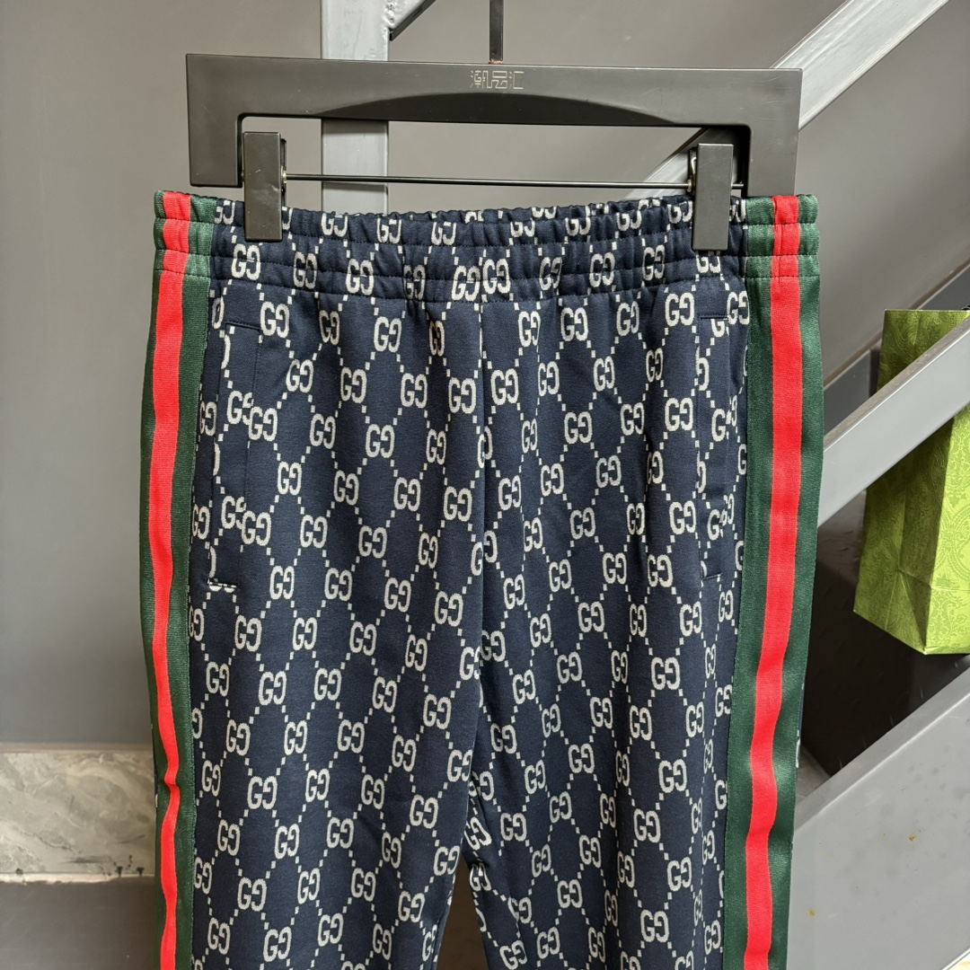 GUCCI パンツ ブルーグリーンレッド ロゴ柄 1色 - 画像 4