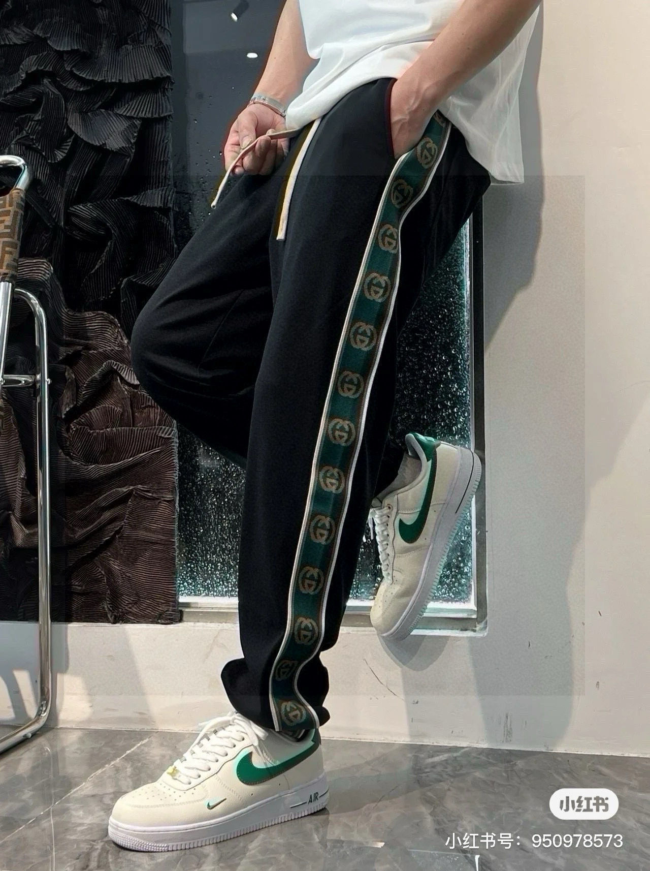 GUCCI メンズ フレックスパンツ ブラック 1色