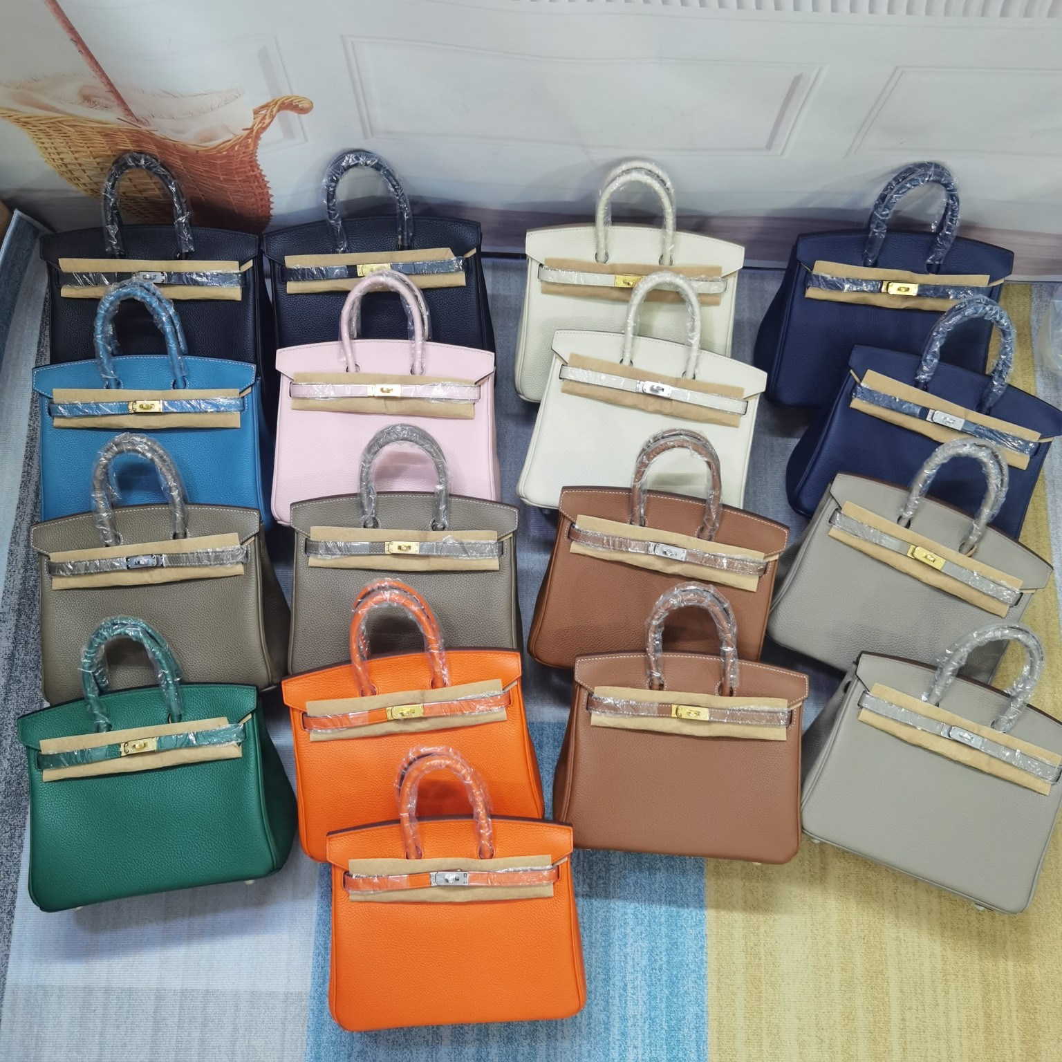 エルメス ビルキン25 ショルダーバッグ 12色入 人気色 色合わせ ショッピングバッグ 🛍️