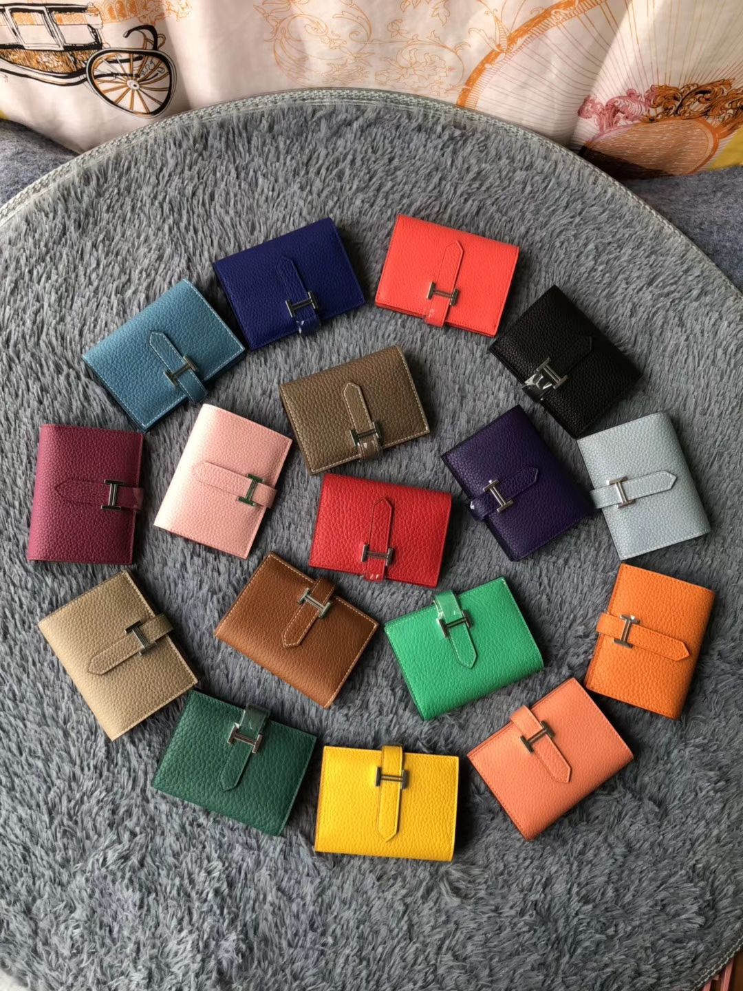 エルメス H ロゴ プルオール カードケース 15色入 カード入れ カードホルダー お財布 ギフト 🎁