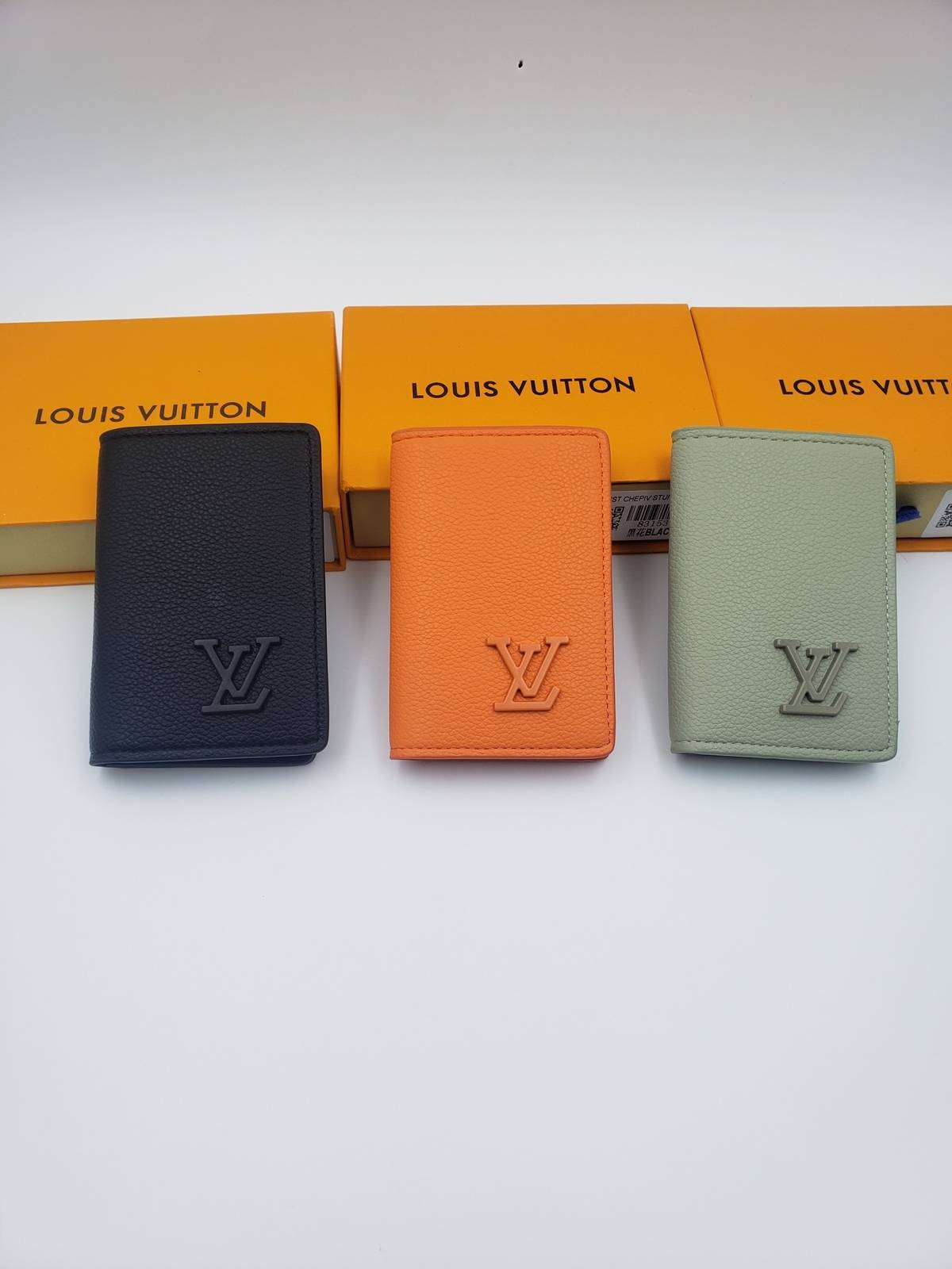 LOUIS VUITTON ルイヴィトン モノグラム ダミエ ジッピーウォレット ミニ財布 レディース ブラック ホワイト ピンク