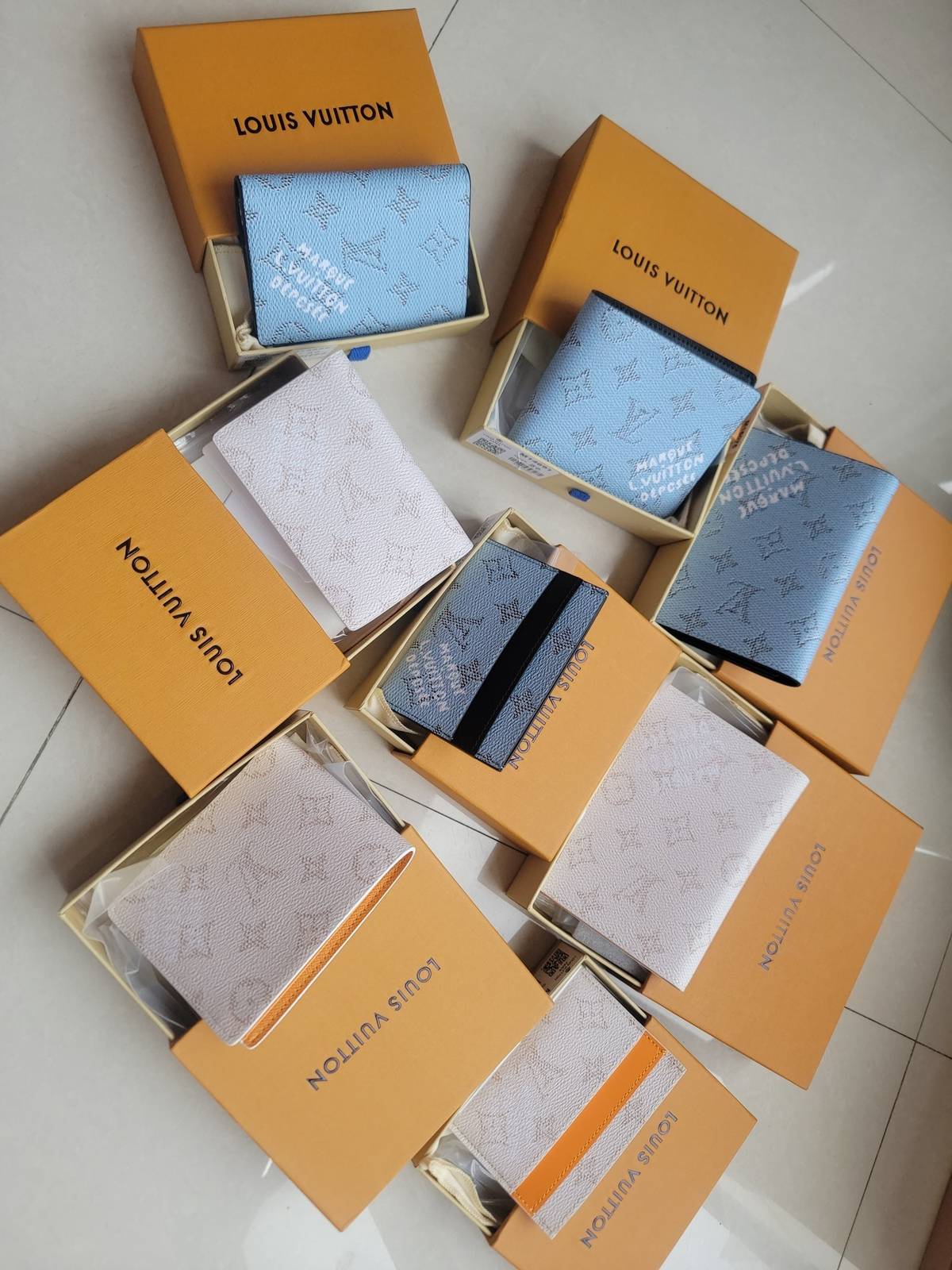 LOUIS VUITTON ルイヴィトン モノグラム ダミエ 二つ折り財布 レディース ジッピー ラウンドファスナー ブラック ホワイト ブルー - 画像 6