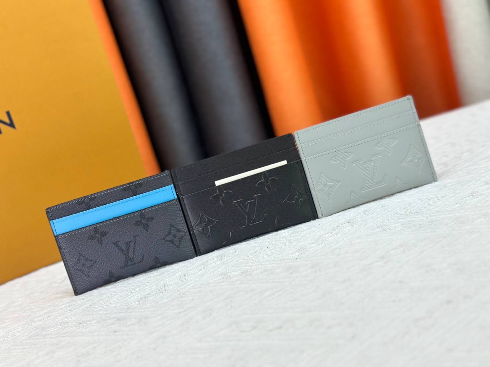 ルイヴィトン モノグラム ポルトフォイユ ヴィクトリーヌ 二つ折り財布 レディース ブラック ゴールド金具 - 画像 8