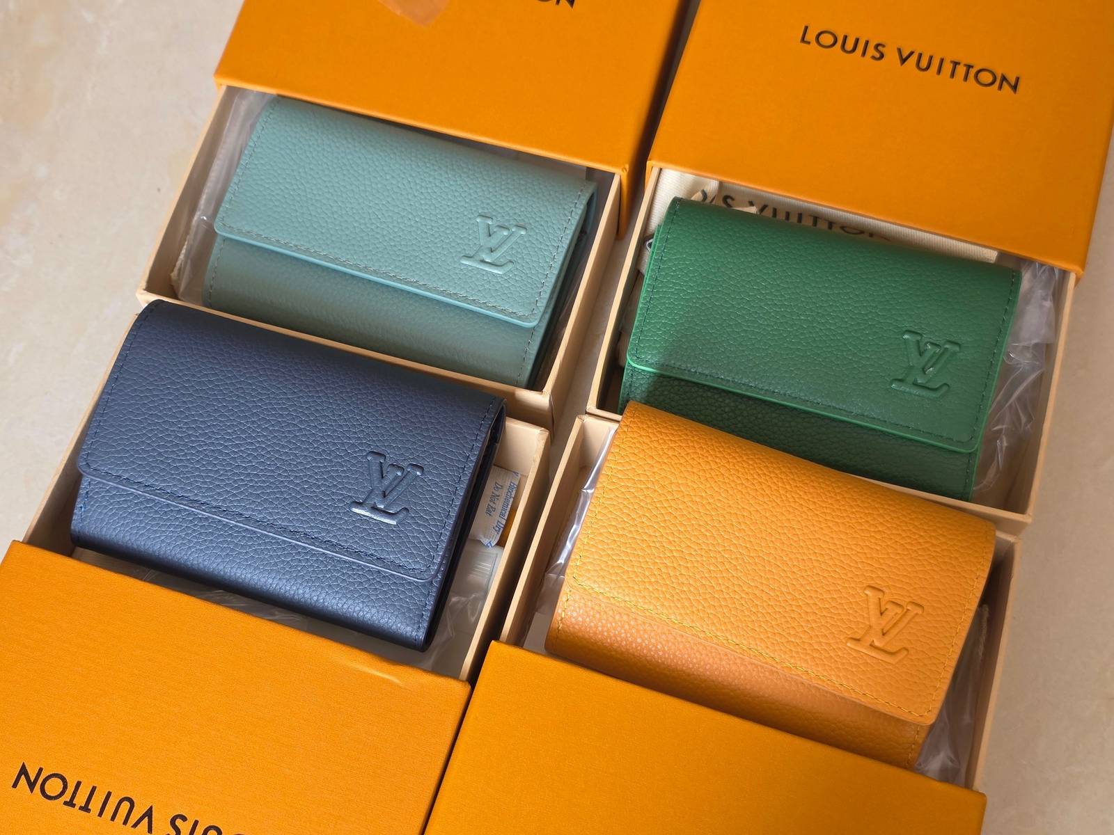 LOUIS VUITTON ルイヴィトン ダミエ モノグラム 二つ折り財布 長財布 レディース メンズ ユニセックス ブラック ホワイト ベージュ ゴールド金具 - 画像 8