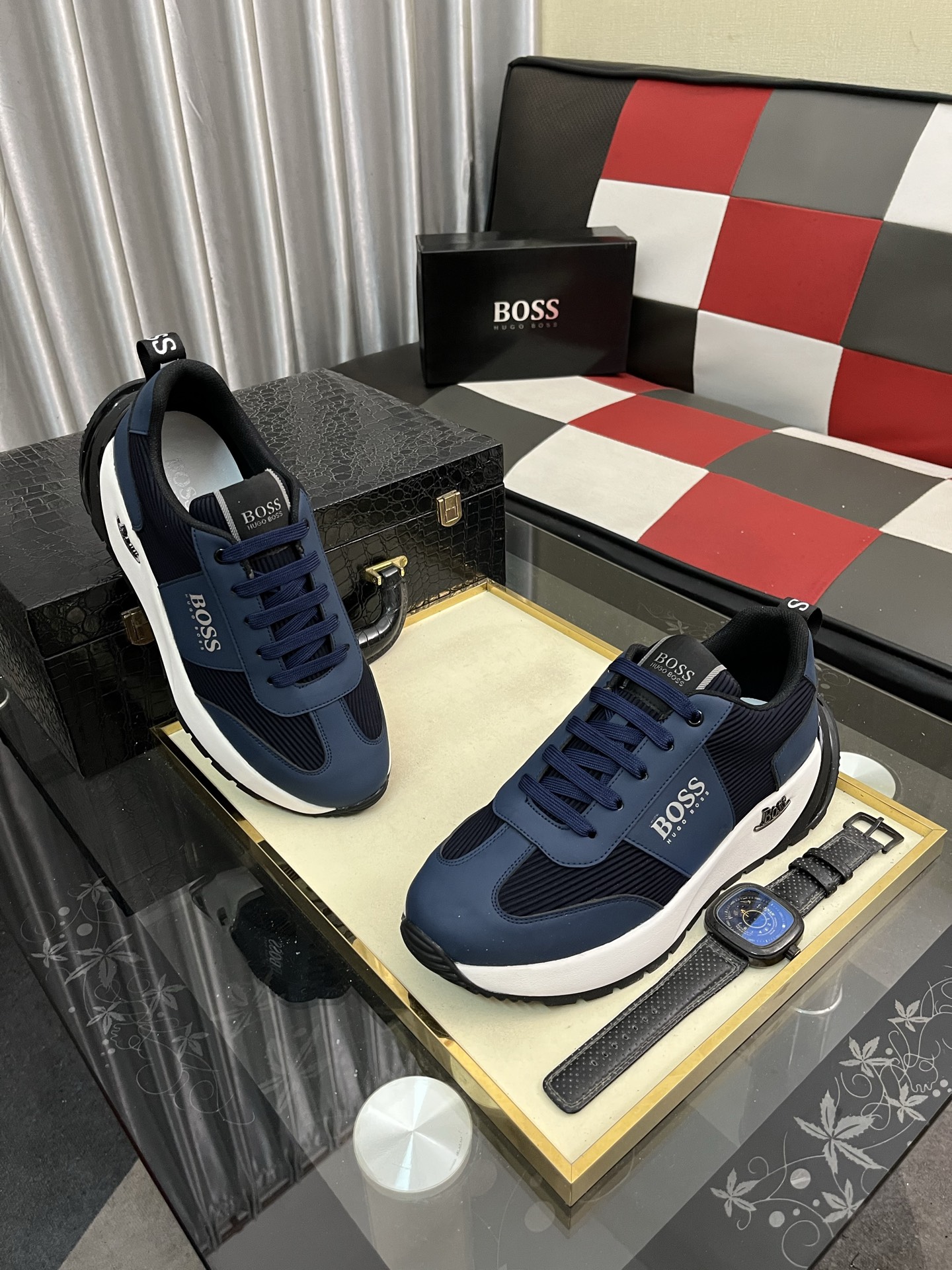高級感のある BOSS メンズスニーカー ブルーブラック 2色展開 🎯 - 画像 3