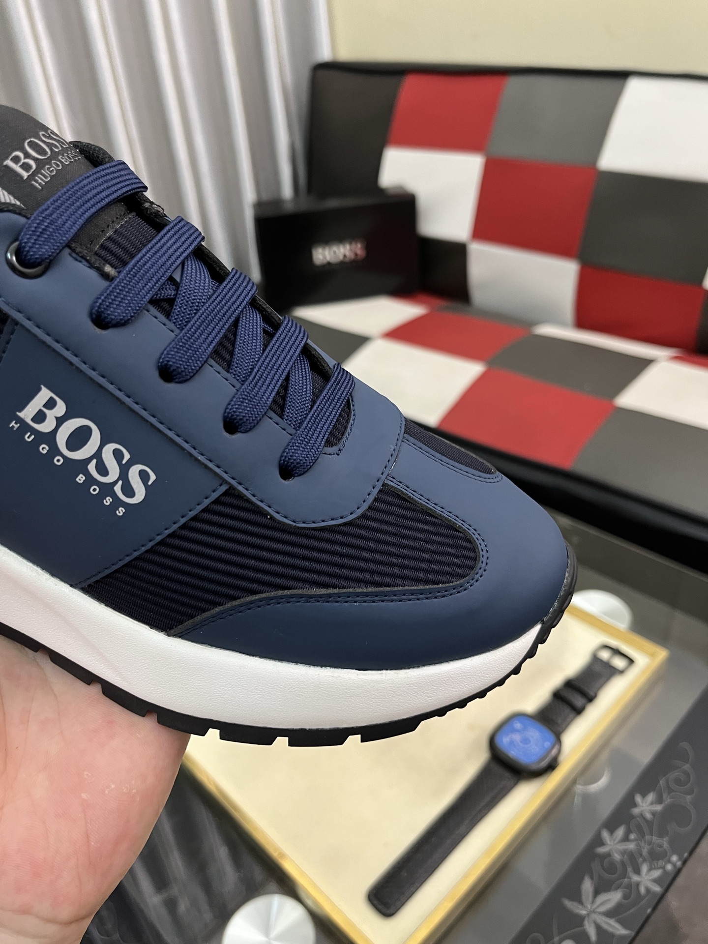 高級感のある BOSS メンズスニーカー ブルーブラック 2色展開 🎯 - 画像 6