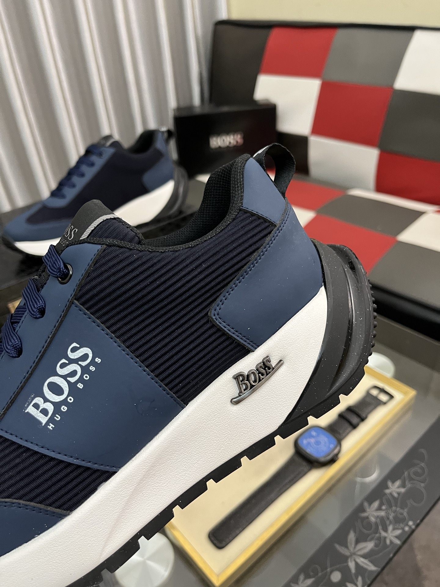 高級感のある BOSS メンズスニーカー ブルーブラック 2色展開 🎯 - 画像 7