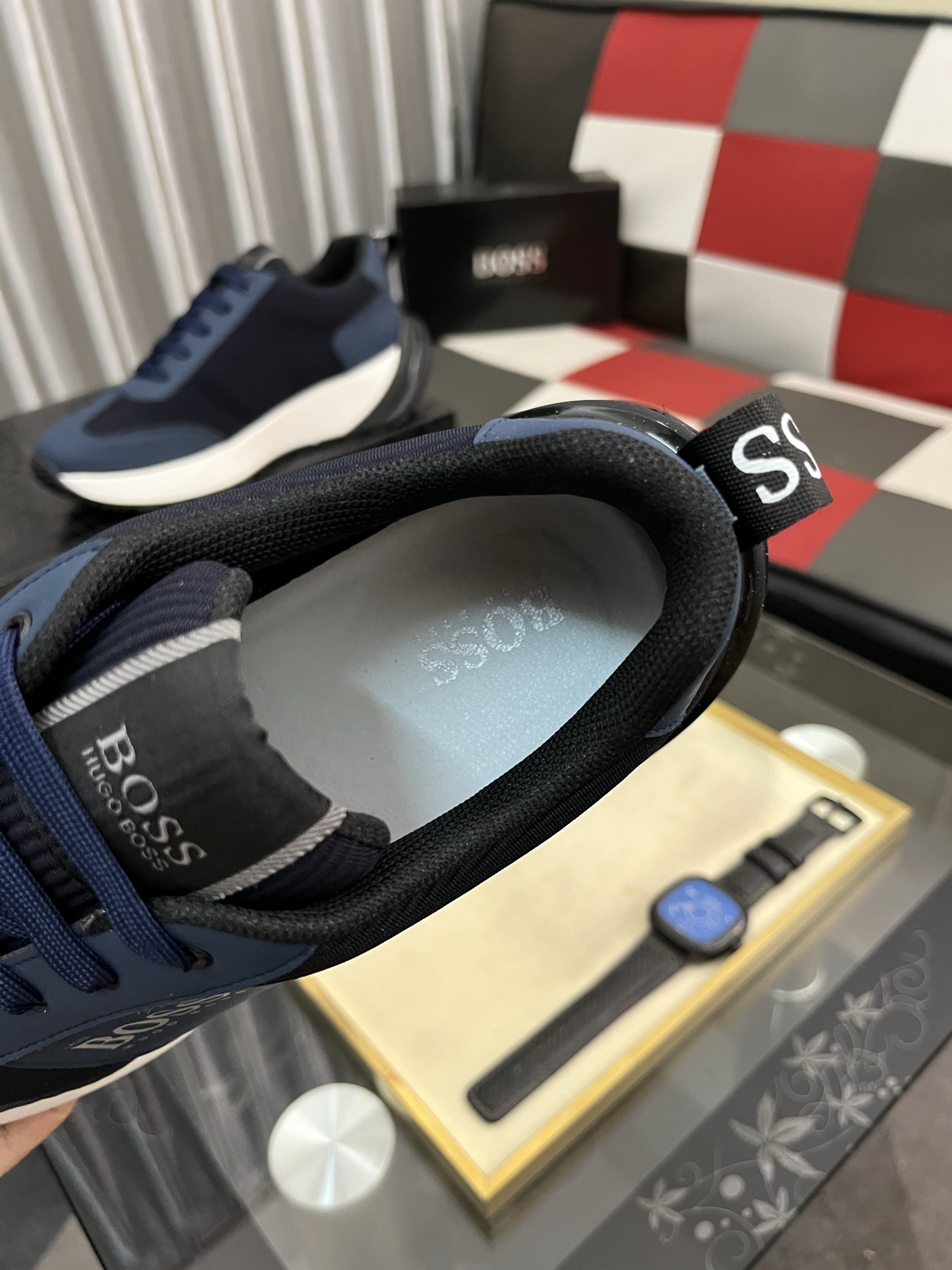 高級感のある BOSS メンズスニーカー ブルーブラック 2色展開 🎯 - 画像 8