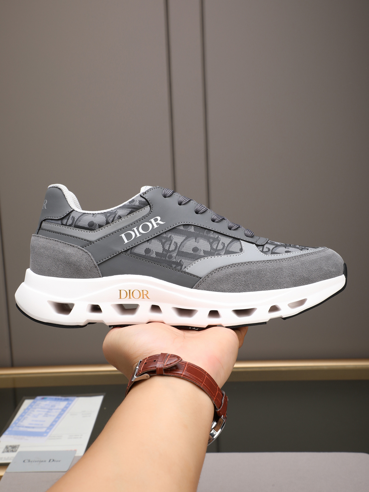 Dior メンズ スニーカー グレー レザー デザイン 3色入 🎁