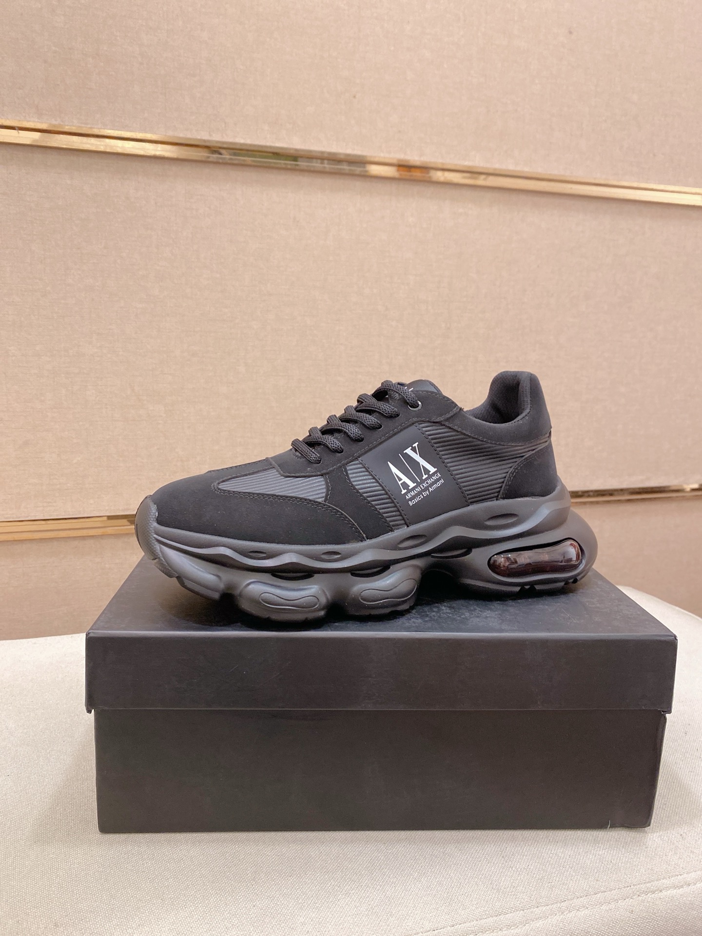 エンポリオアルマーニ メンズ スニーカー 4色入 ブラック ブラウン ブルー ホワイト 🏃‍♂️