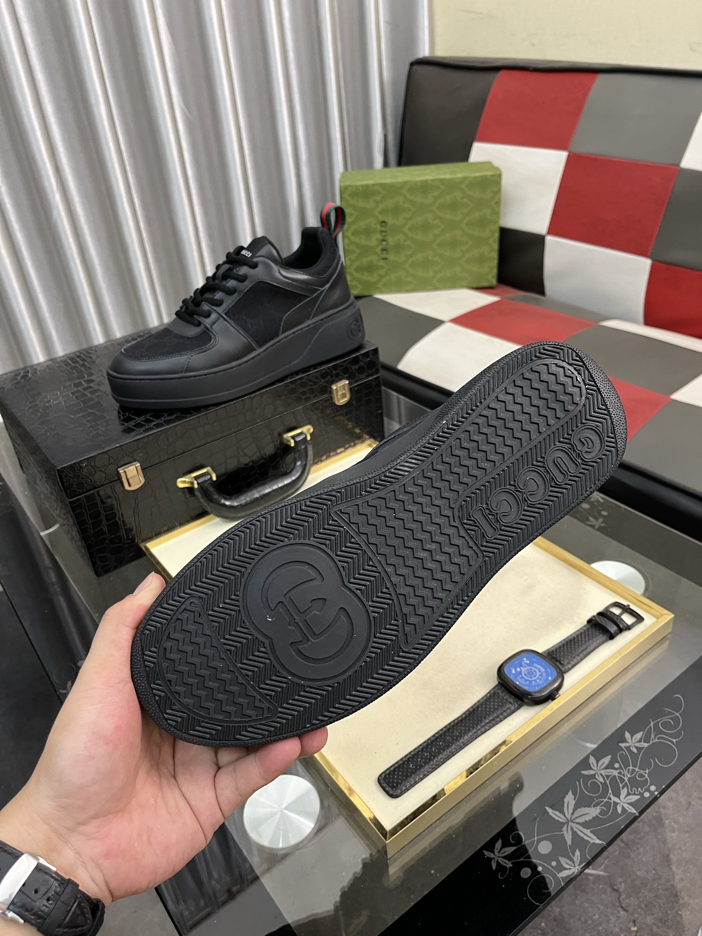グッチ メンズ スニーカー 黒 1色入 グッチロゴ プラットフォームシューズ 39-44サイズ 🖤 - 画像 9