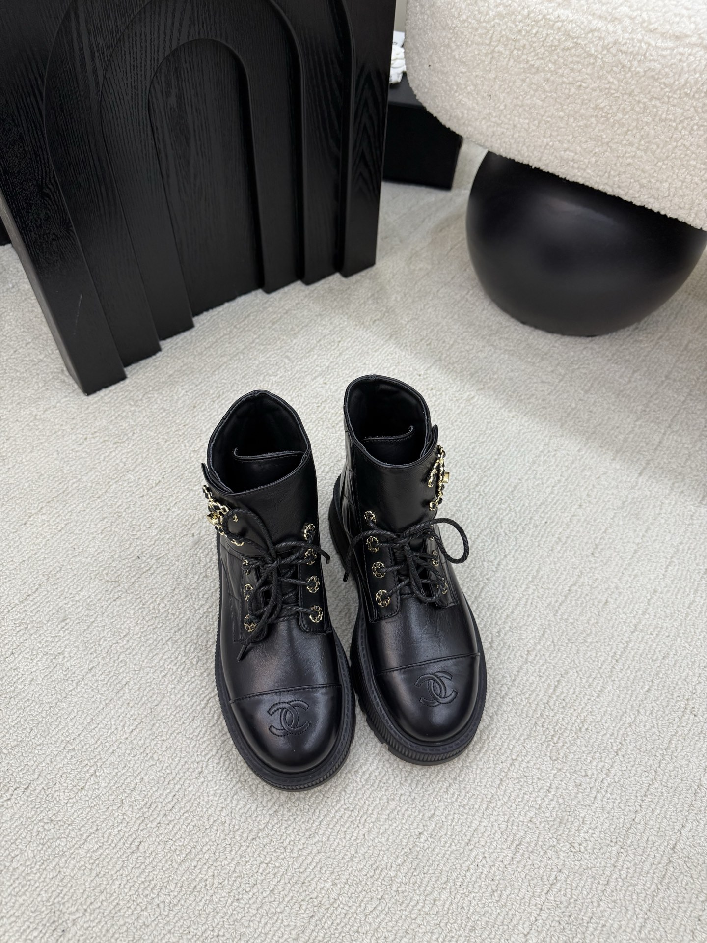 CHANEL ブーツ レディース 黒 ファッション レザー ブロゲ クォーツ シューズ 1足のみ 2足セット 🖤