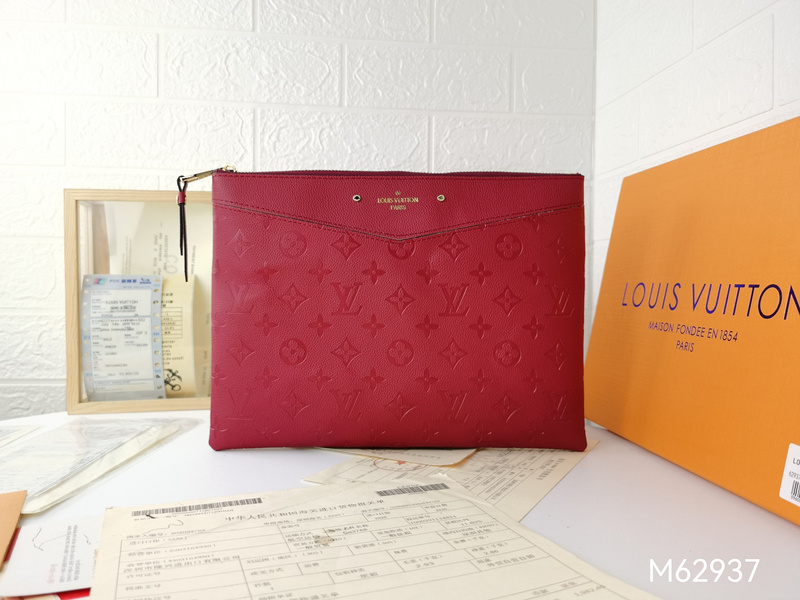 LOUIS VUITTON　デイリーポーチ大人気　ルイヴィトン　クラッチバッグ　モノグラム アンプラント　ビジネスをオシャレに